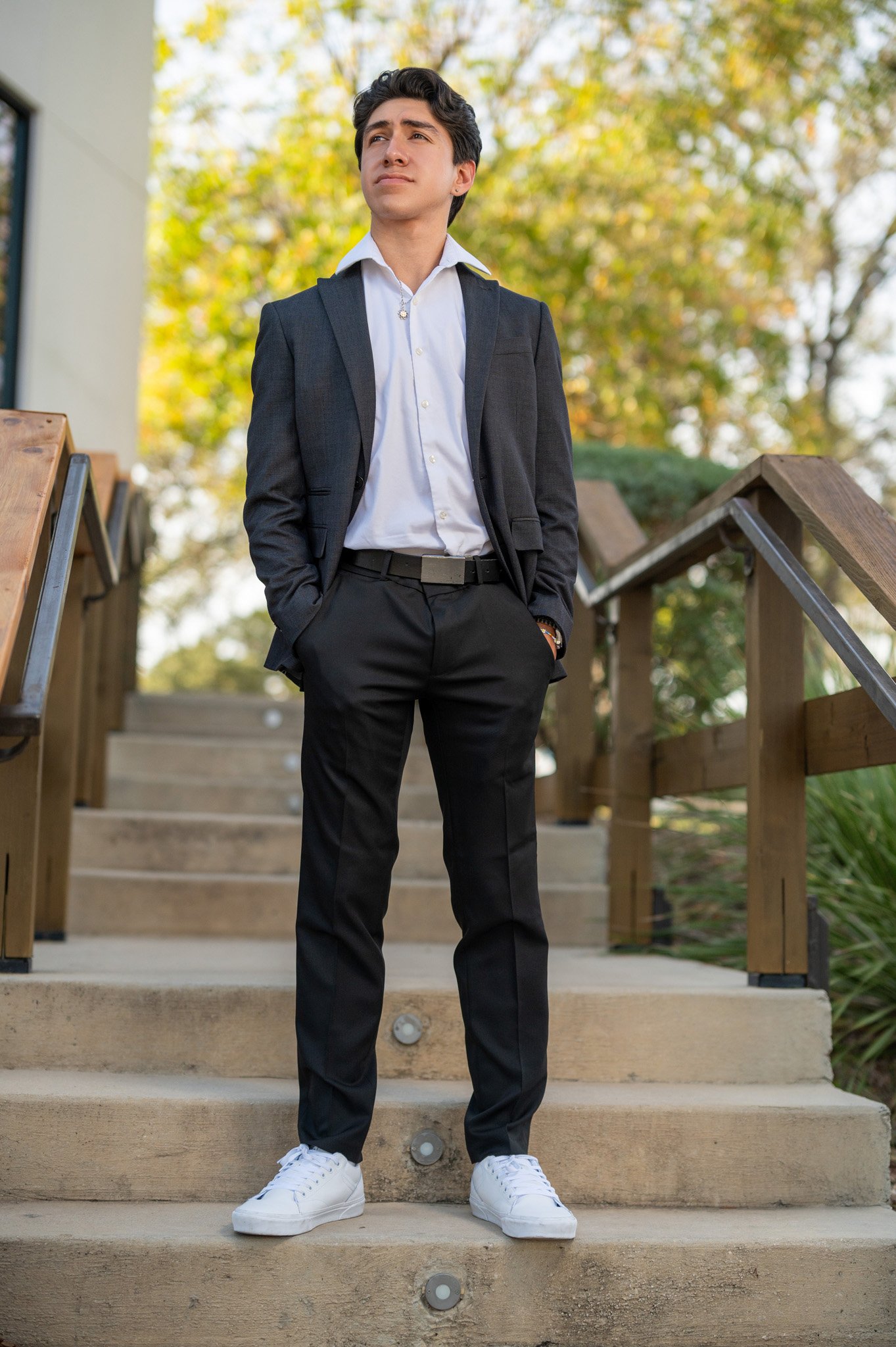 Mustangthemed_seniorportraits_copyrightHeidiKnightPhotography_WimberleyTexas07.jpg