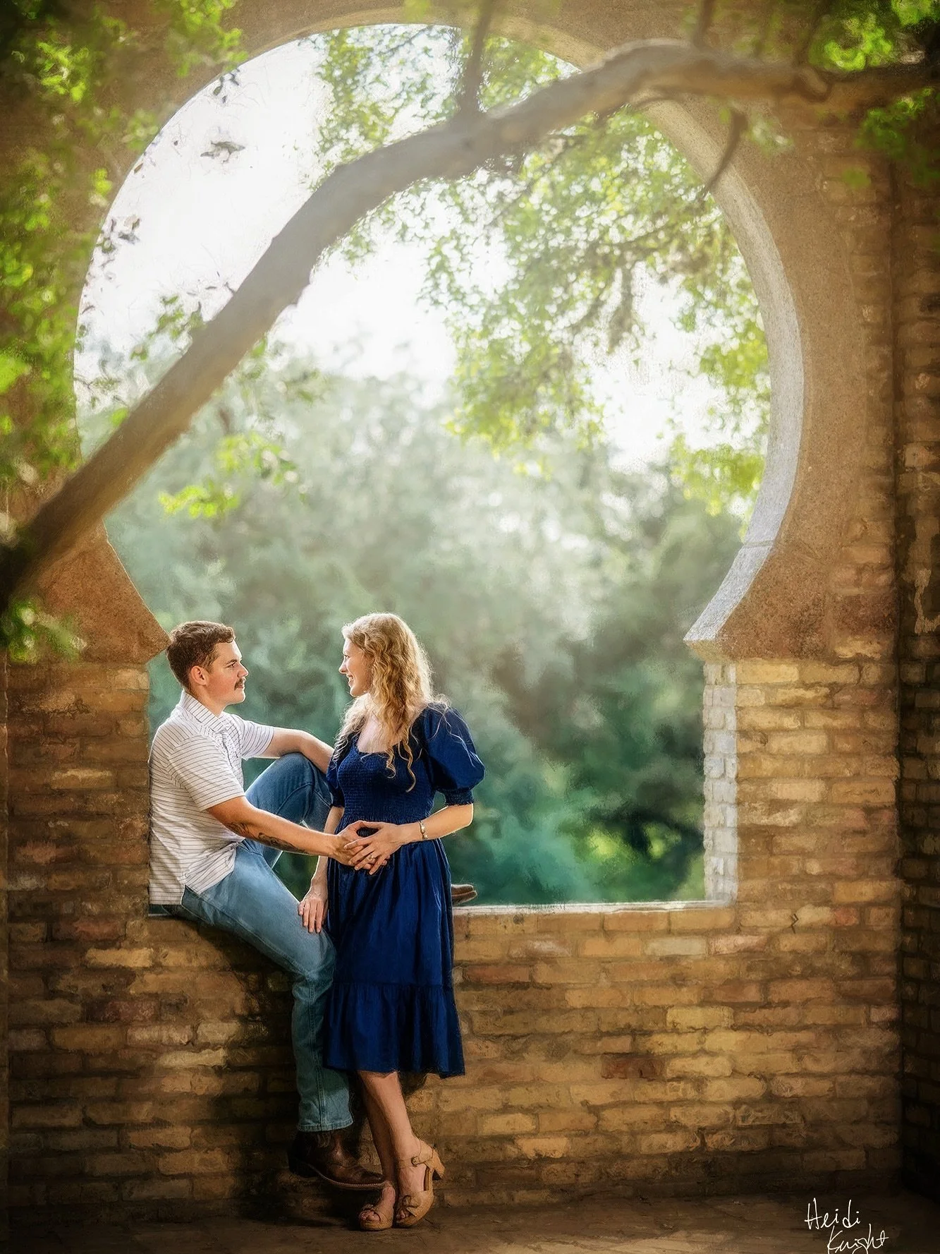 Memories that last a thousand years and more. This will be a priceless oil painting soon. #maternityphotographer #memoriesthatlast #heidiknightphotography #austinphotographer #paintedportrait