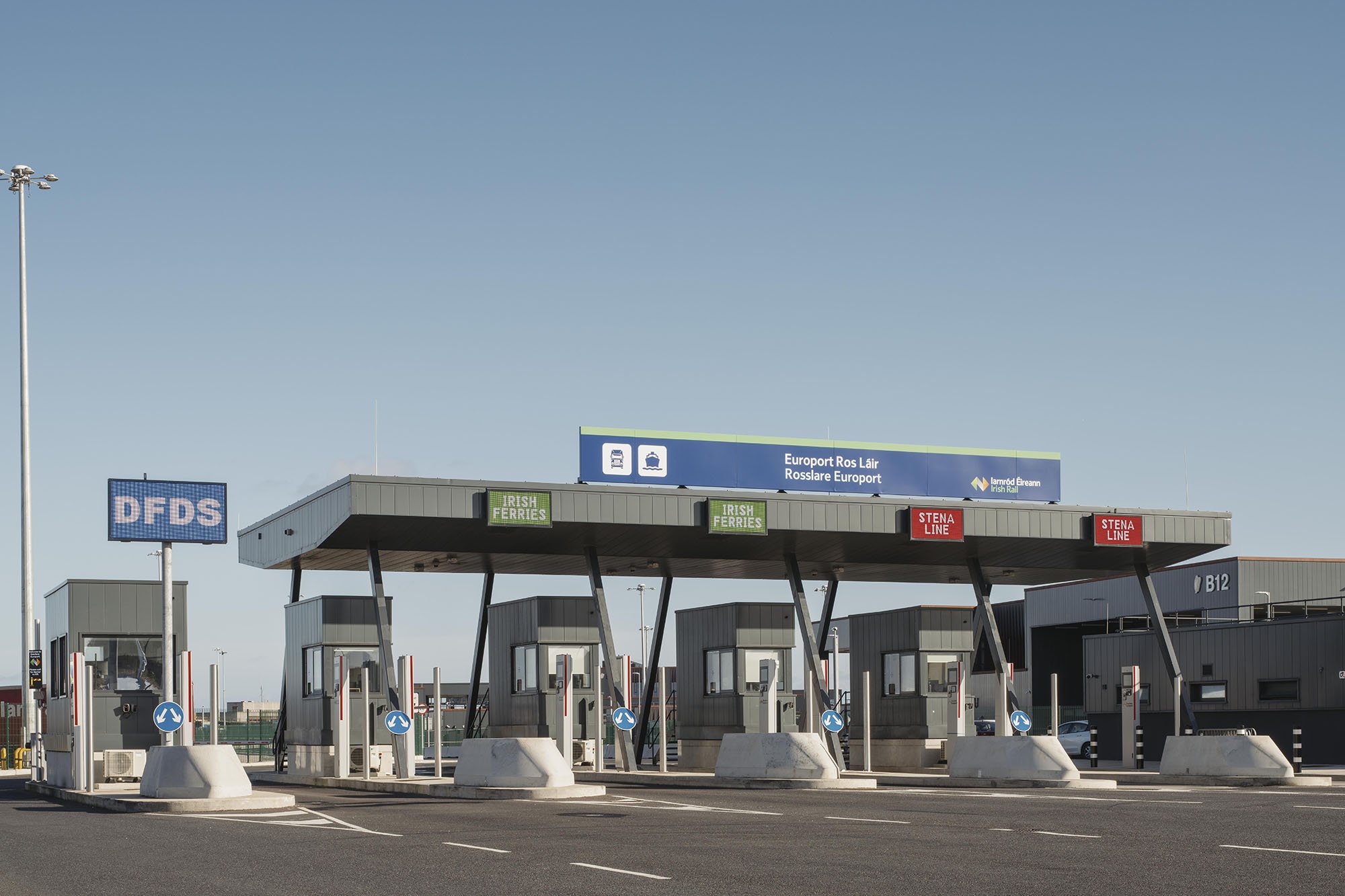 Rosslare Europort T7 020.jpg