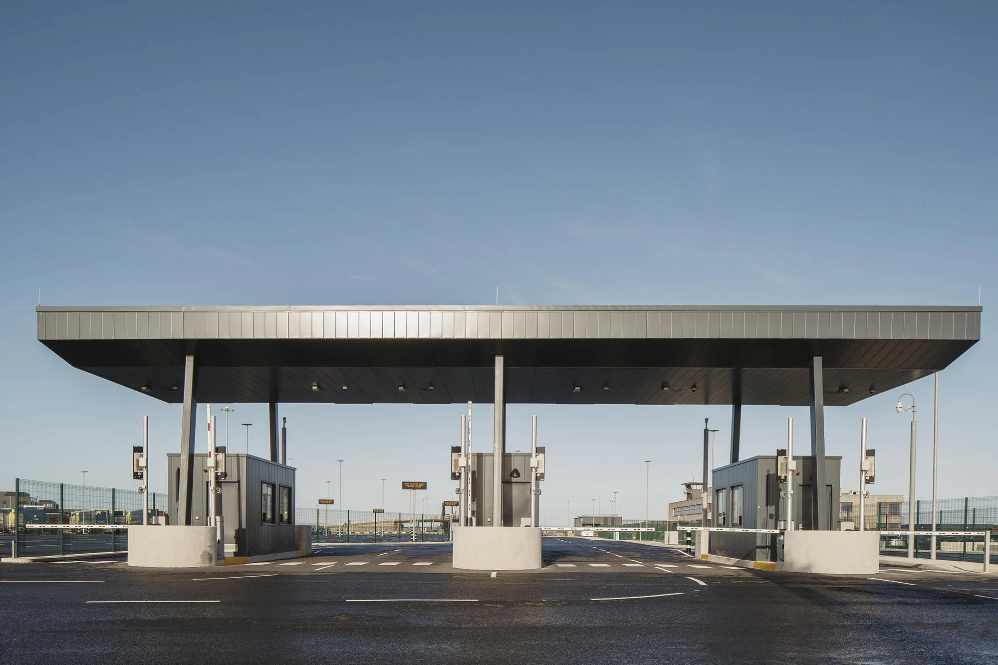 Rosslare Europort T7 003.jpg