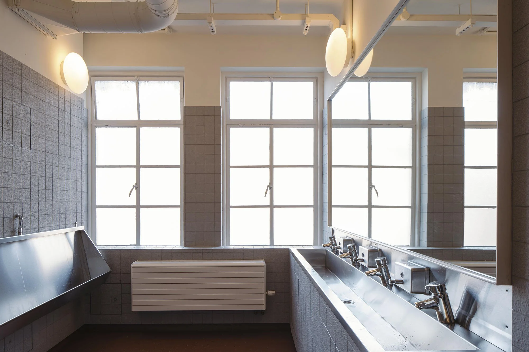 Junior House TAKA Architects 08.jpg