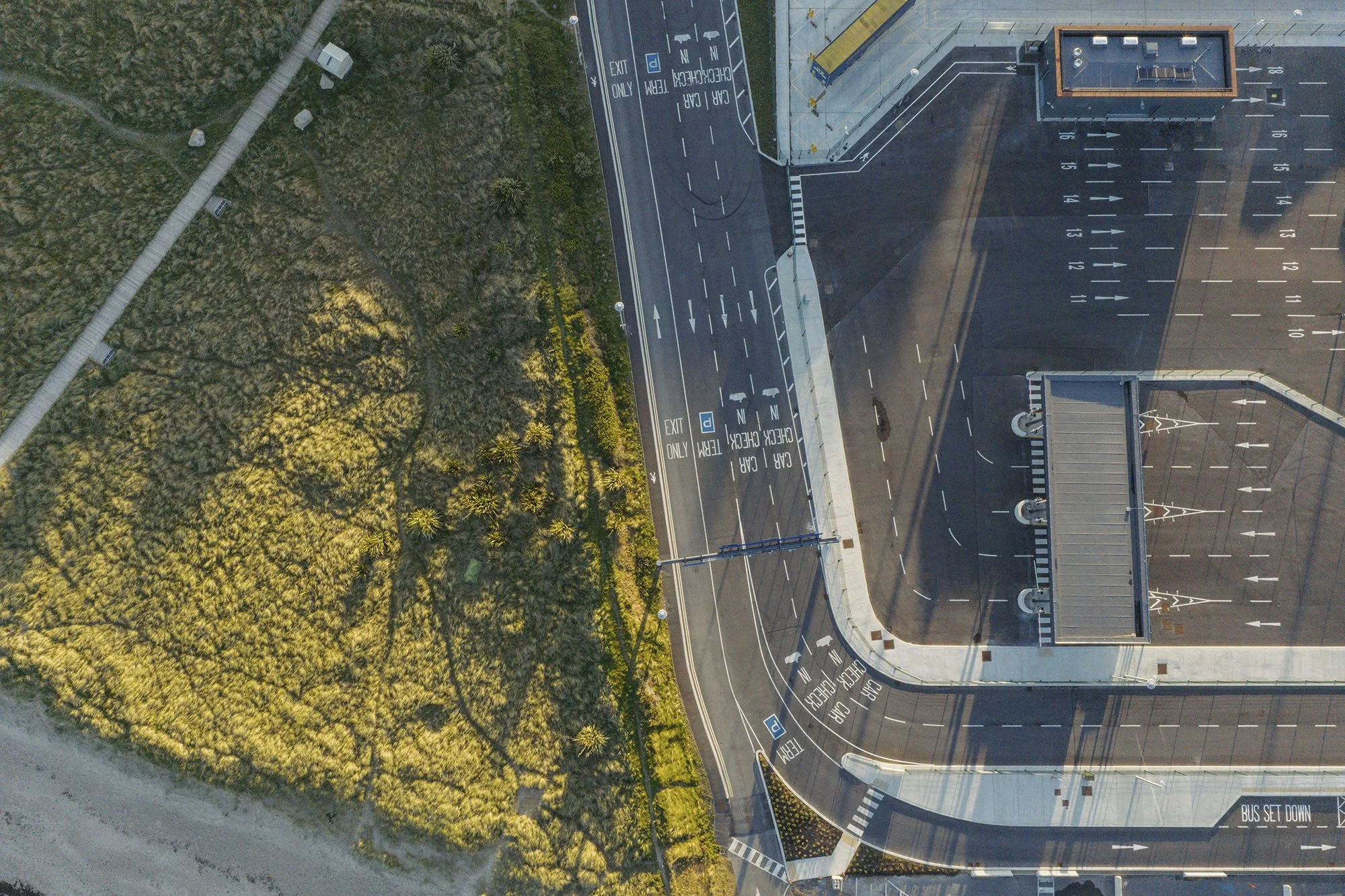 Rosslare Europort T7 002.jpg