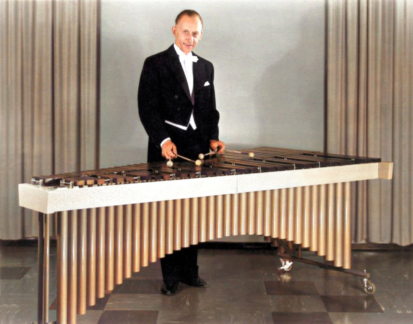 An Illustrated Look at the Evolution of 4-Mallet Marimba Technique 