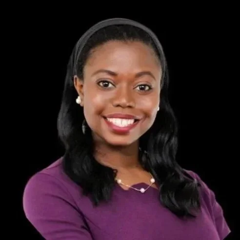Headshot of Nikkie Afolabi