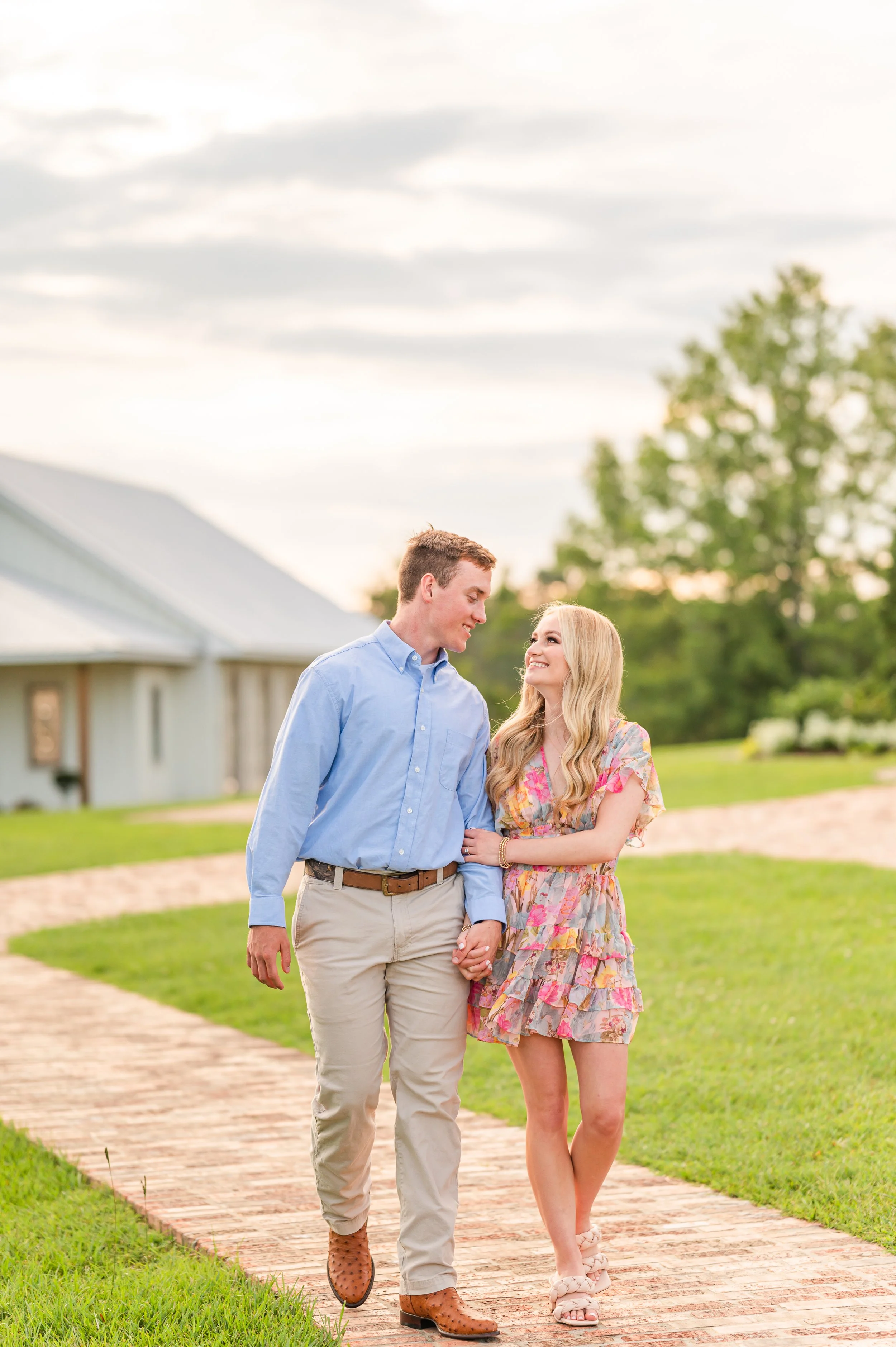 White_Magnolia_Engagement40.jpg