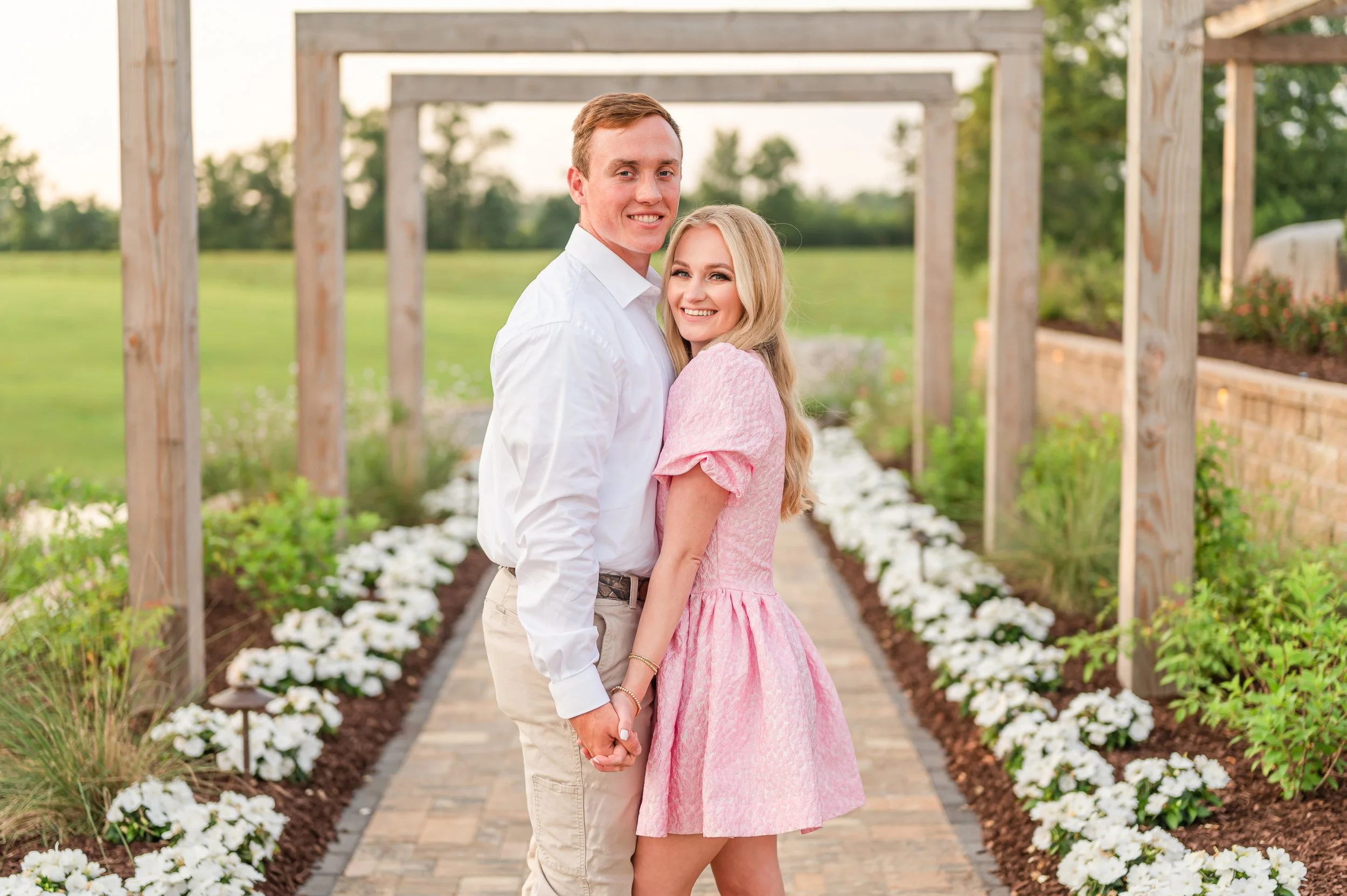 White_Magnolia_Engagement65.jpg