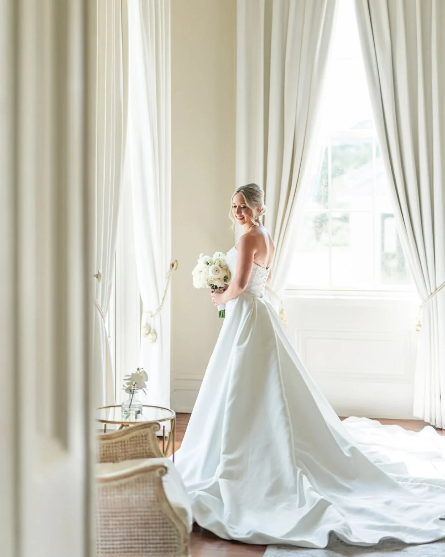 Mrs. Fairchild 🥲👰

A gorgeous girl inside and out!!! Finally got to witness her be a bride and let me just say.... It was worth the wait 😍😍 

Can't wait to share some from their big day, but for now - here's some favorite bridals of my sweet Vict
