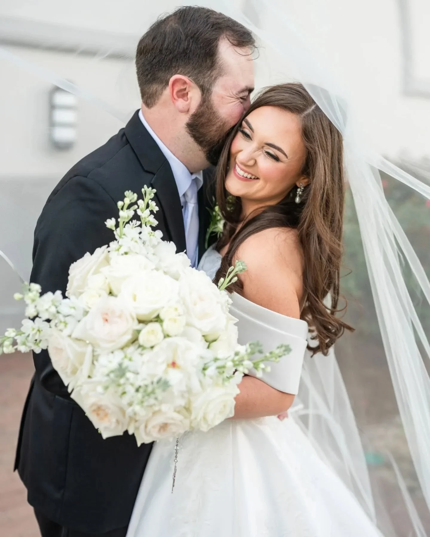 Mr. &amp; Mrs. Thibodeaux | 4.10.26 💍💗

What. A. Day!!!!!!!!! Seriously wish I could relive this day over and over and over again. Such a beautiful day celebrating Kenlee and Evan and a fabulous start of my double header weekend 🫶🫶🫶 

Vendor Lov