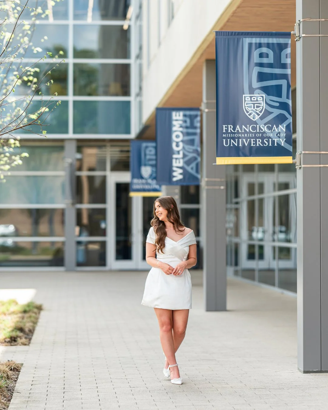 Kelsey | Class of 2026 <3

A gorgeousssss girlie inside and out!!! So proud of you!
.
.
. 
#senior #seniorportraits #seniorsession #batonrougephotographer #seniorphotographer