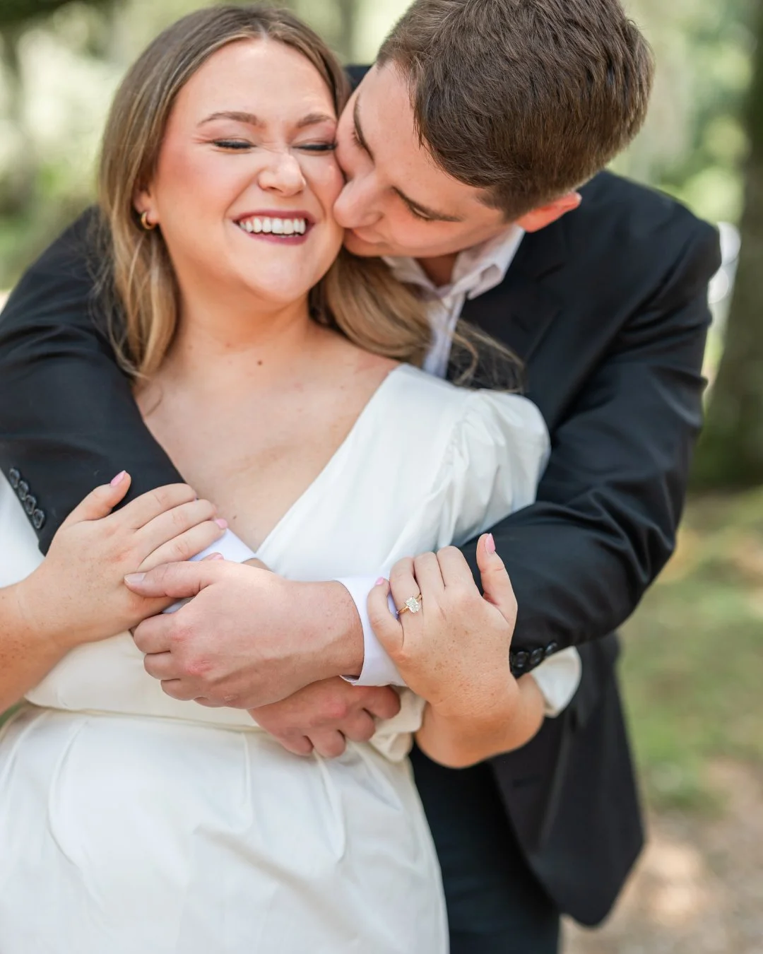 IT'S WEDDING DAYYYYY!!!! 

I can't wait to get Lindsay and Justin married todaayyyyyy!!!! Gonna be the best day EVER!! Cheers to Mr. &amp; Mrs. Schilleci!!!

Coordinator: @lovelyocassions.la