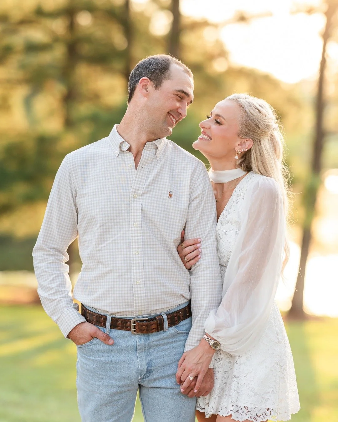Shelbi + Mason - Part II ✨

Never have I ever had this much trouble picking favorites&hellip; these two made my job wayyyy too easy, and I literally want to relive this magical session over and over again! Who doesn&rsquo;t love love??! 💍🥂
.
.
.
#e