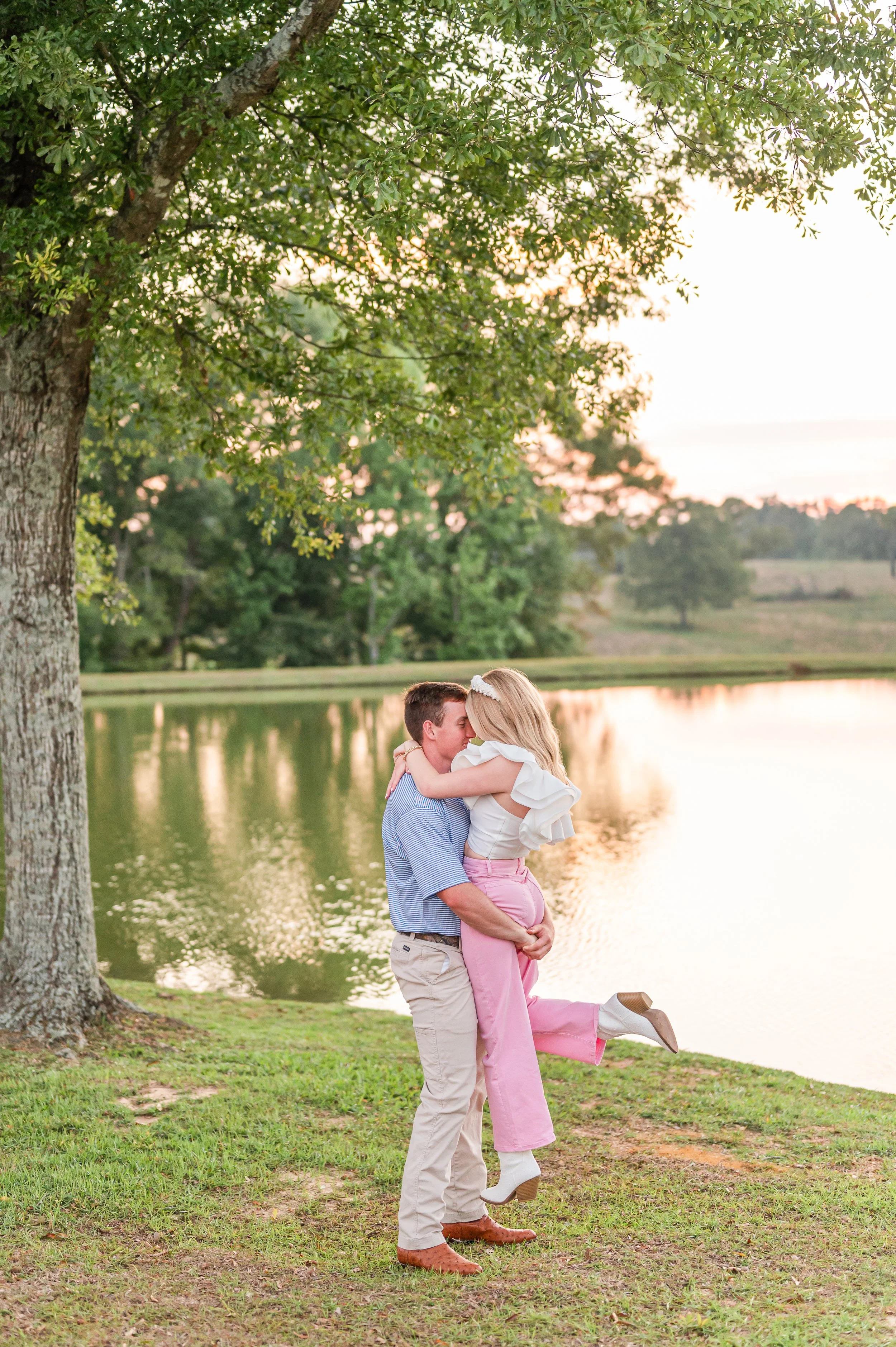 White_Magnolia_Engagement93.jpg