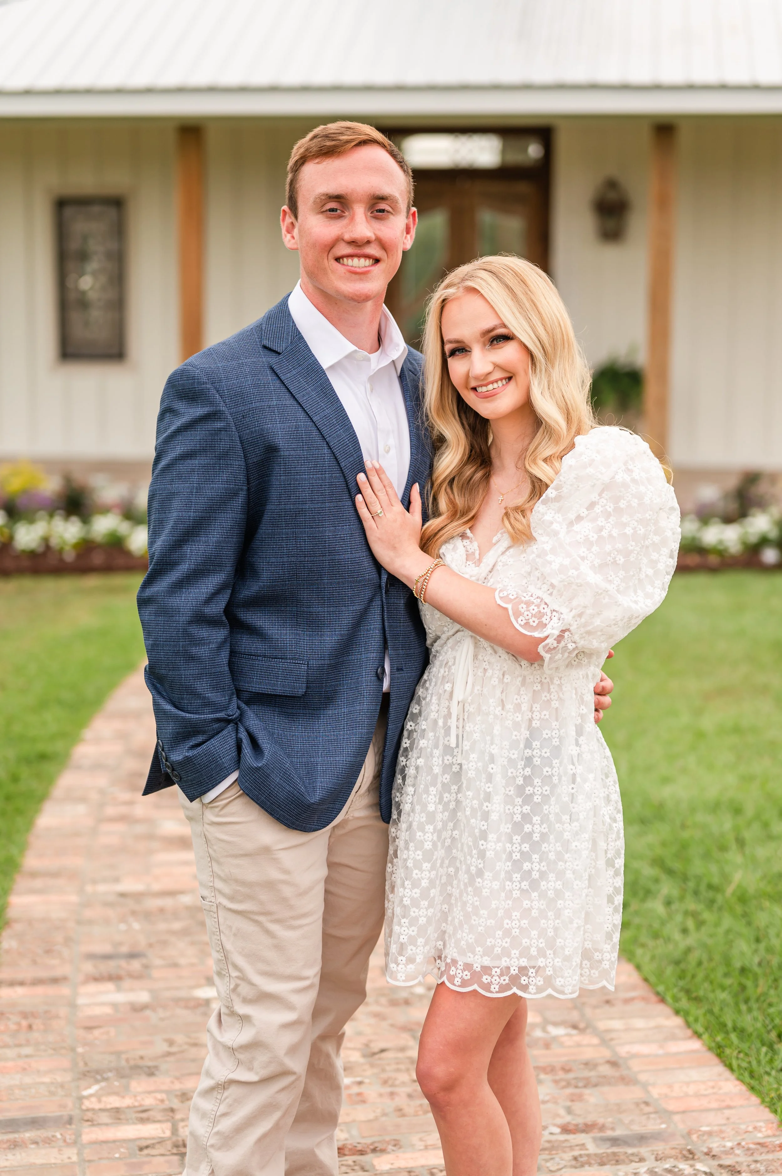 White_Magnolia_Engagement4.jpg