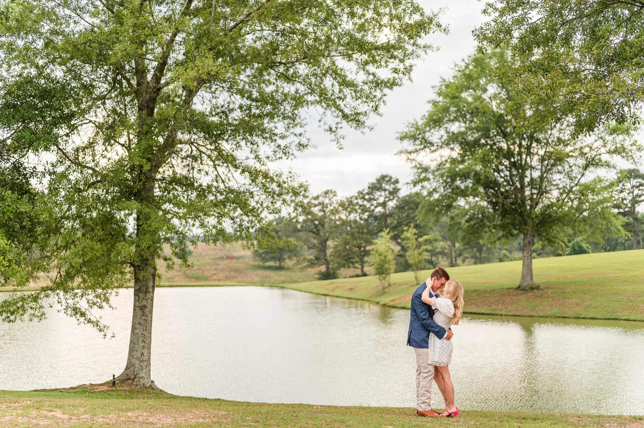 White_Magnolia_Engagement14.jpg