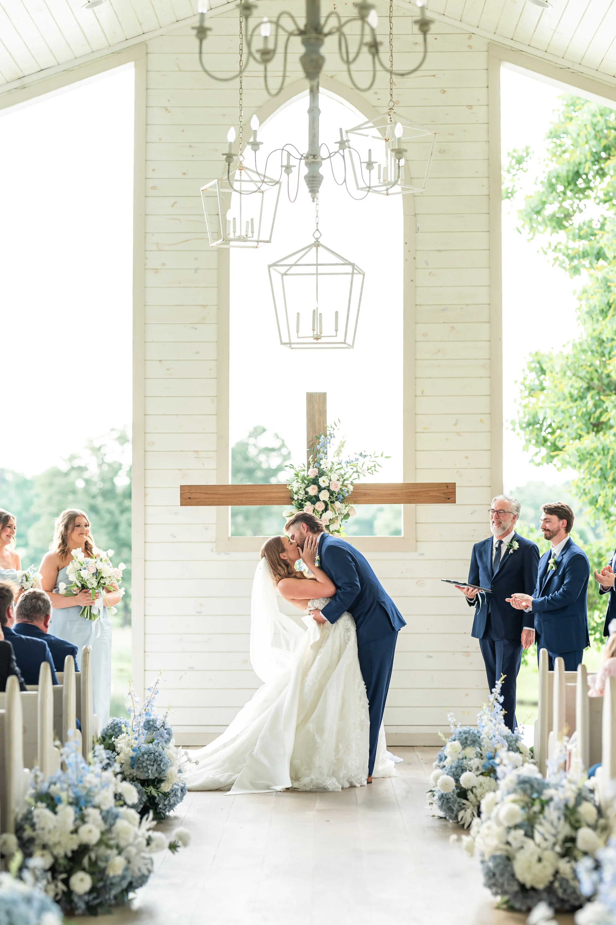 White_Magnolia_Wedding60.jpg