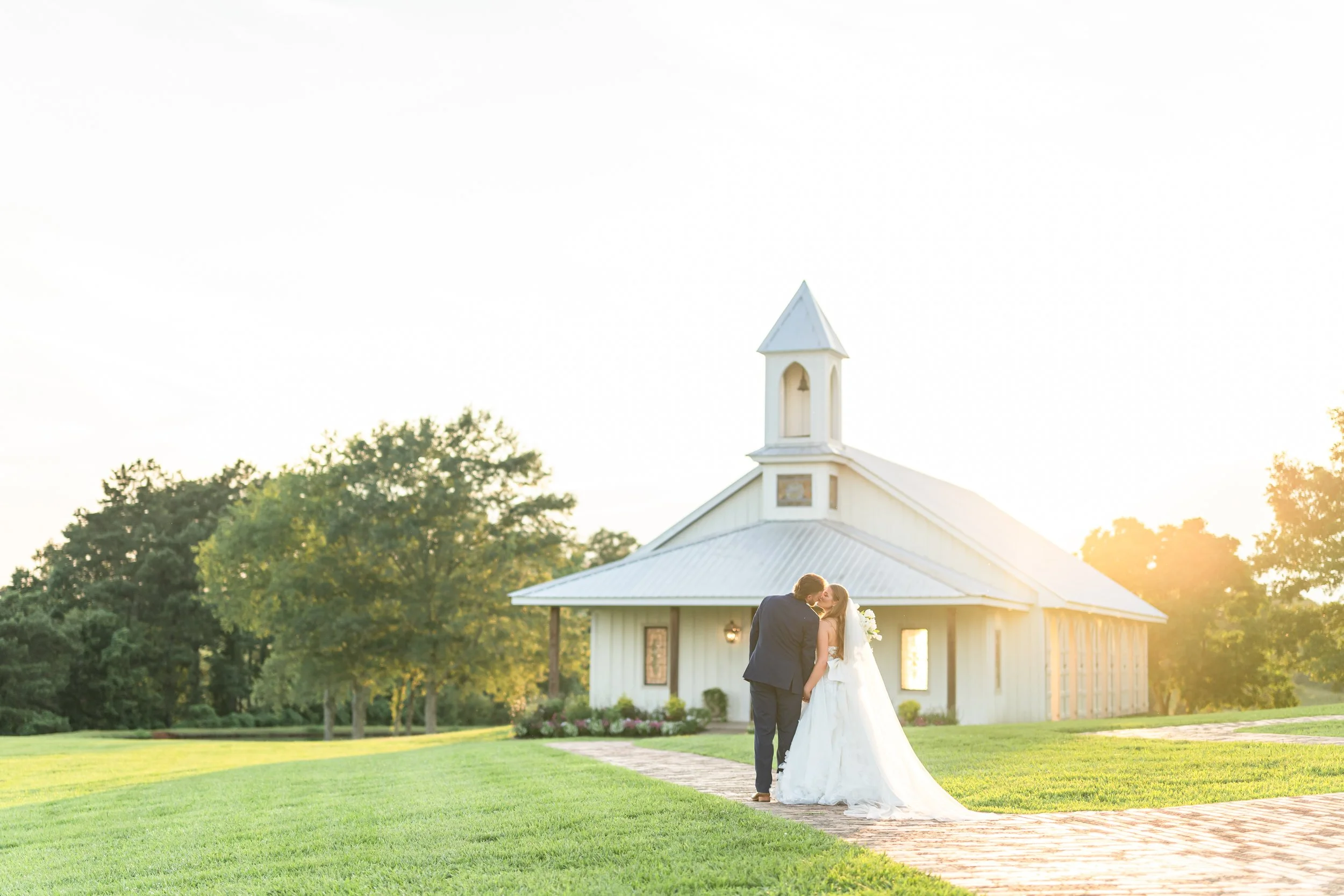 White_Magnolia_Wedding70.jpg