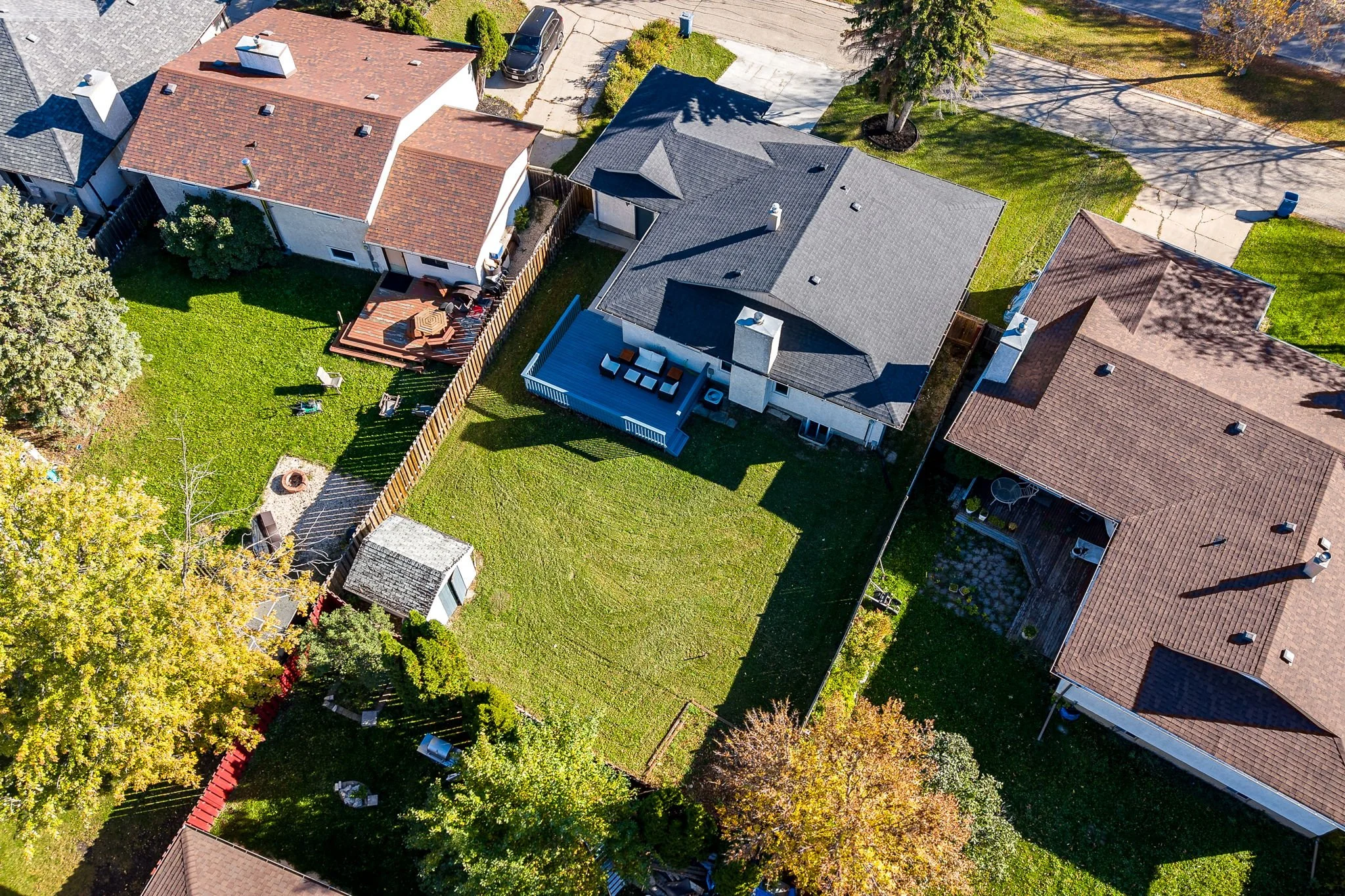 211 Kirkbridge Dr - Exterior-11.jpg