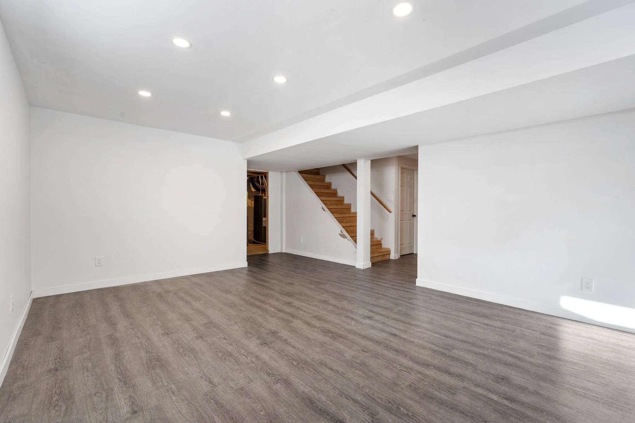 92 Blumm Cres - Interior-27.jpg