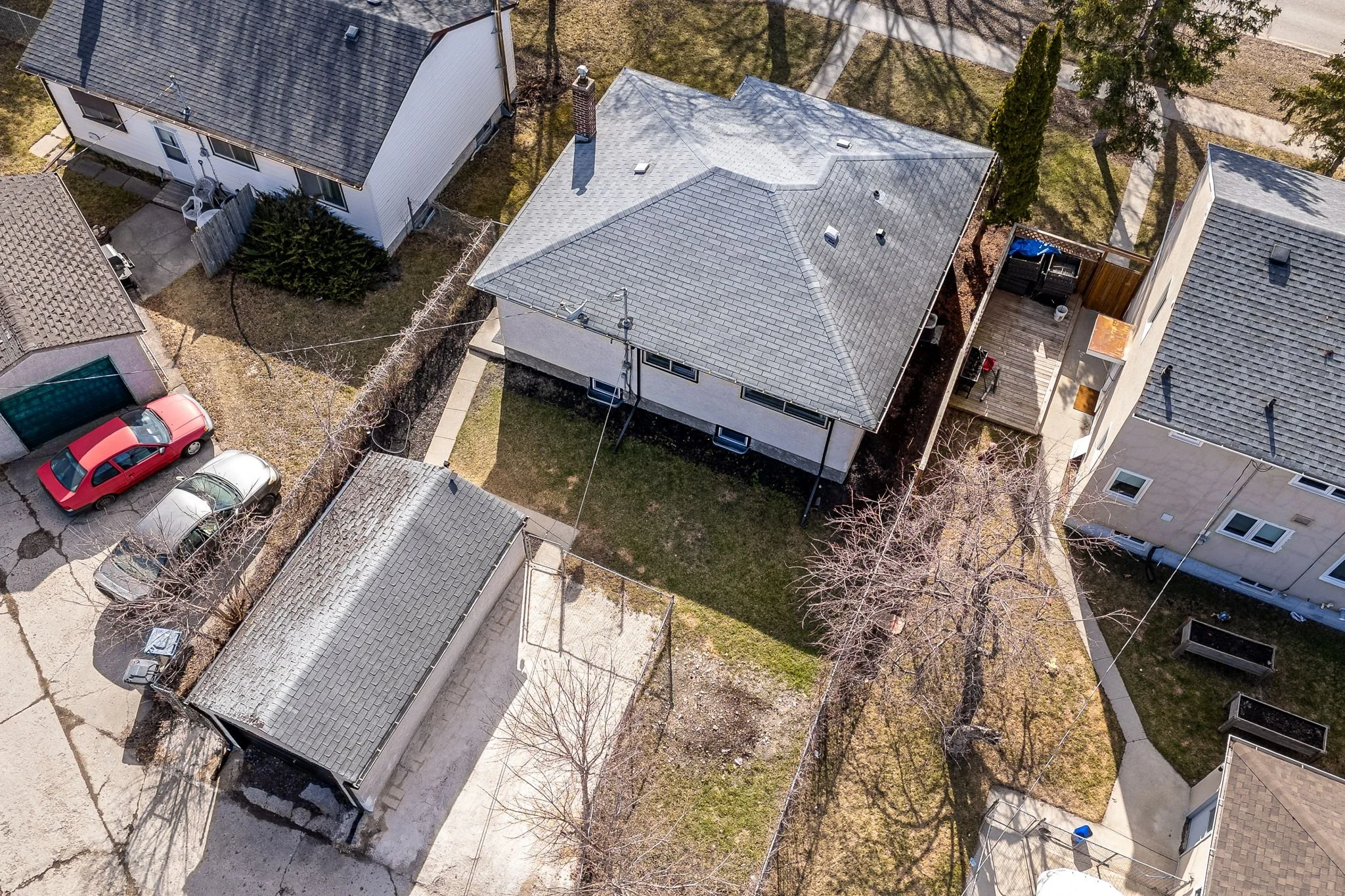 566 Cambridge St - Exterior-11.jpg