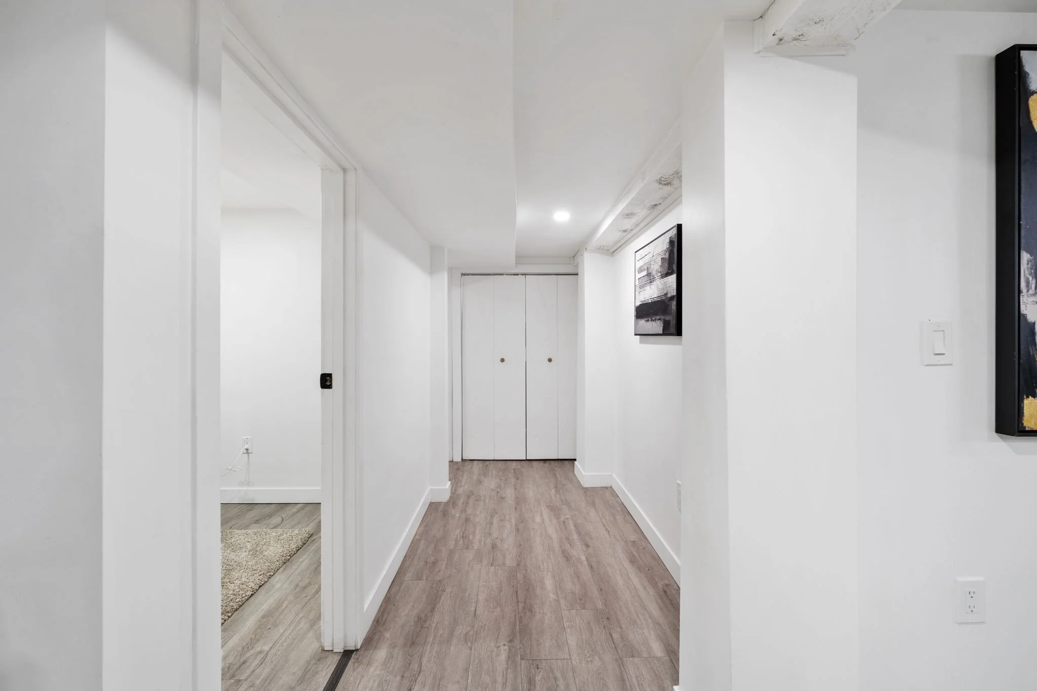 566 Cambridge St - Interior-23.jpg