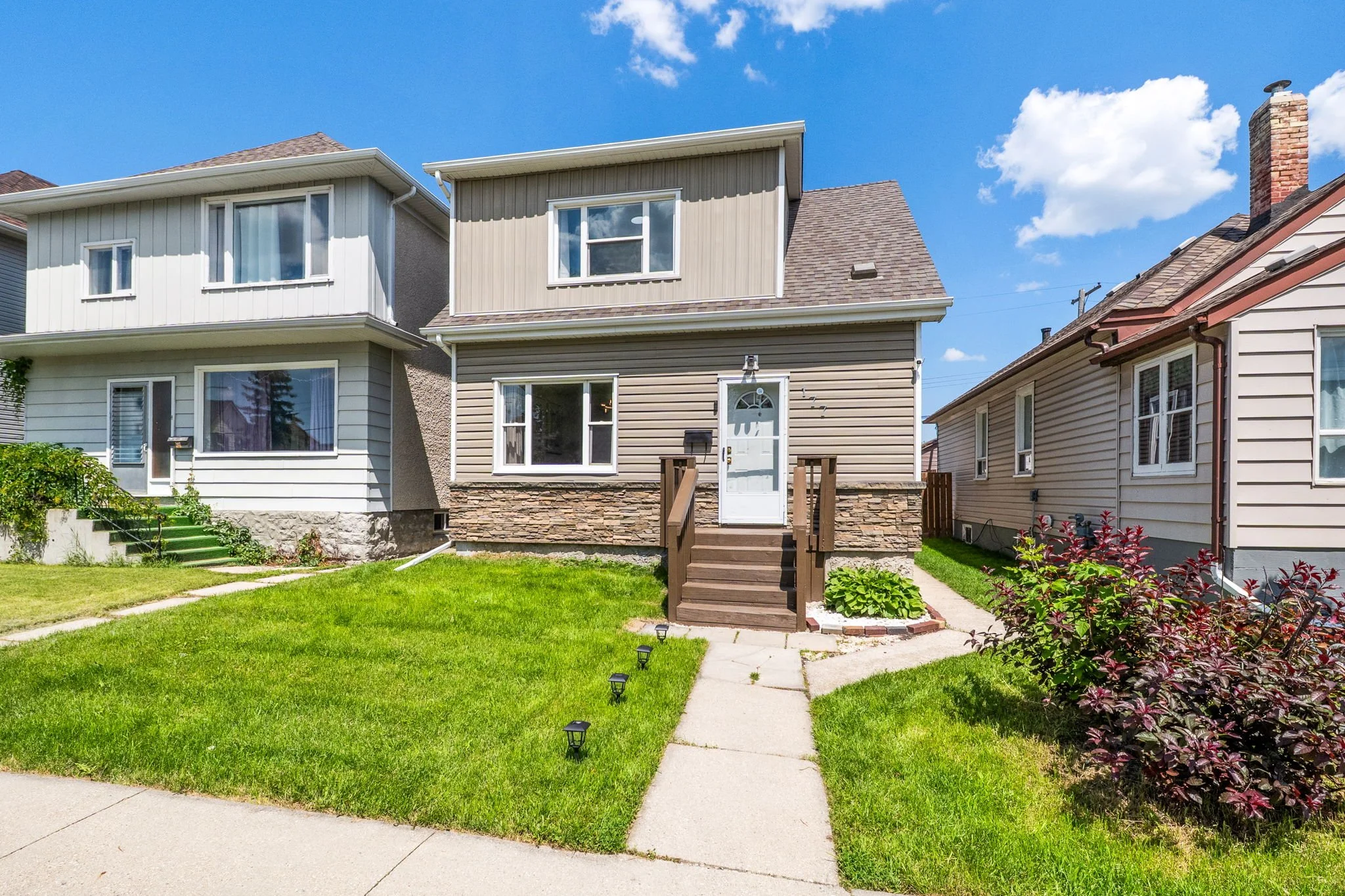 177 Gordon Ave - Exterior-2.jpg