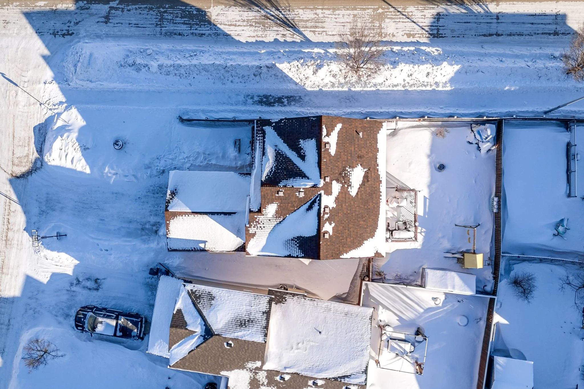 92 Blumm Cres - Exterior-5.jpg