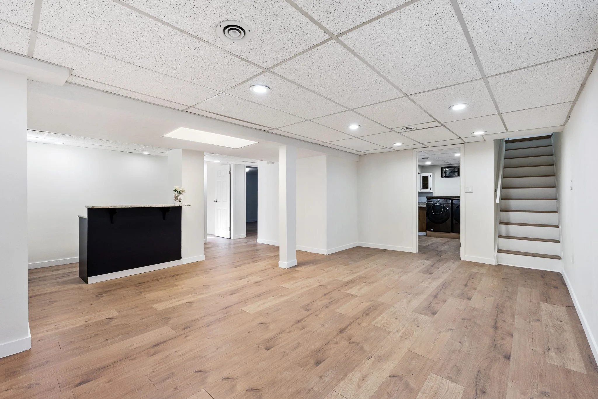 211 Kirkbridge Dr - Interior-28.jpg