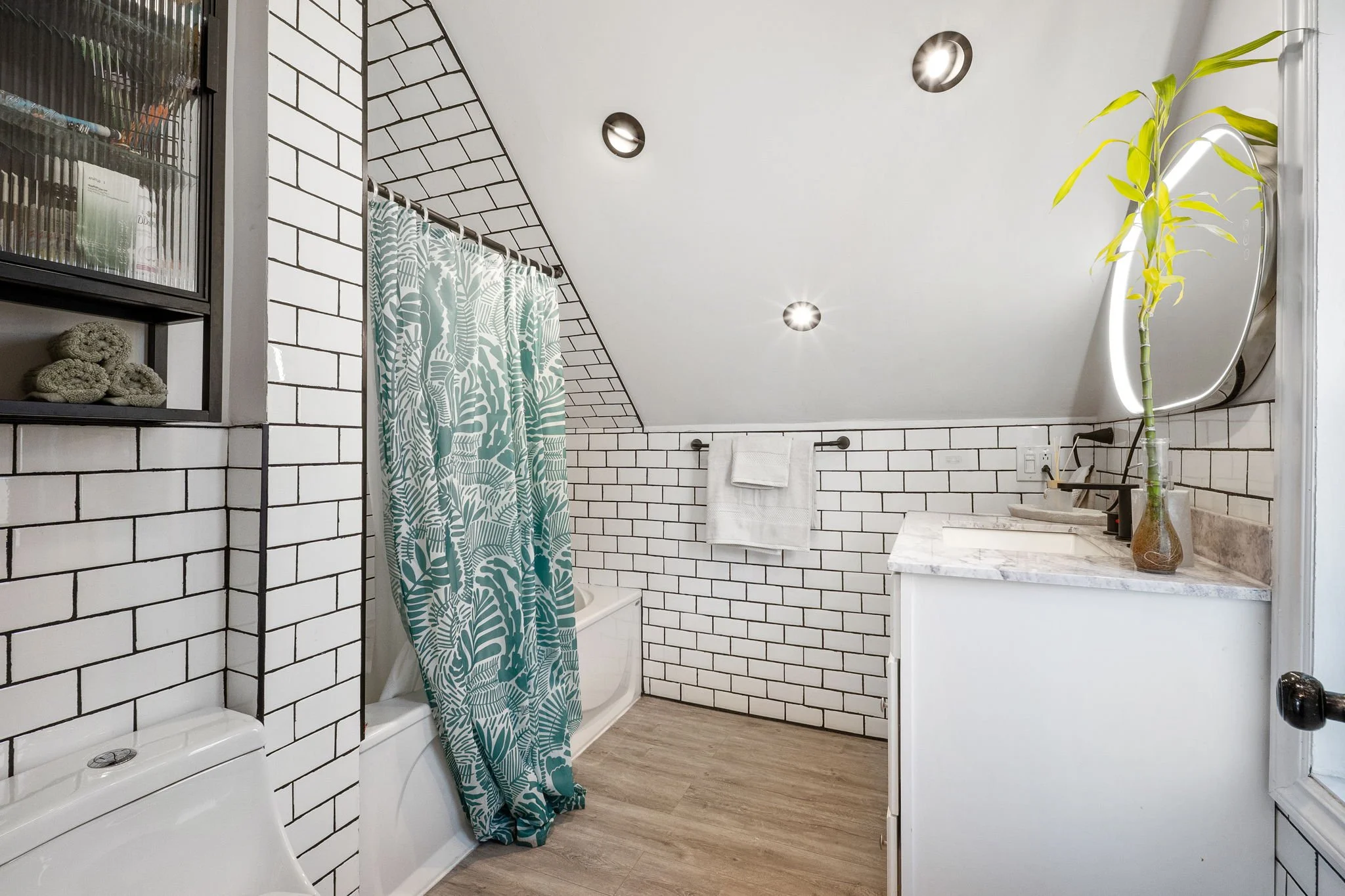 177 Gordon Ave - Interior-17.jpg