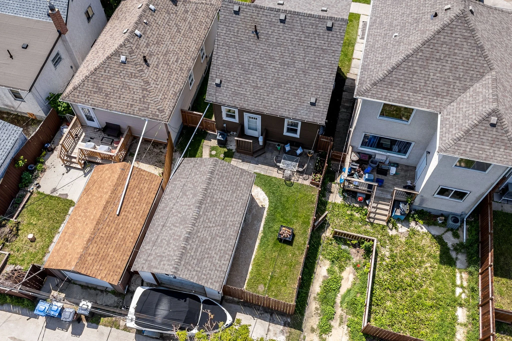 177 Gordon Ave - Exterior-11.jpg