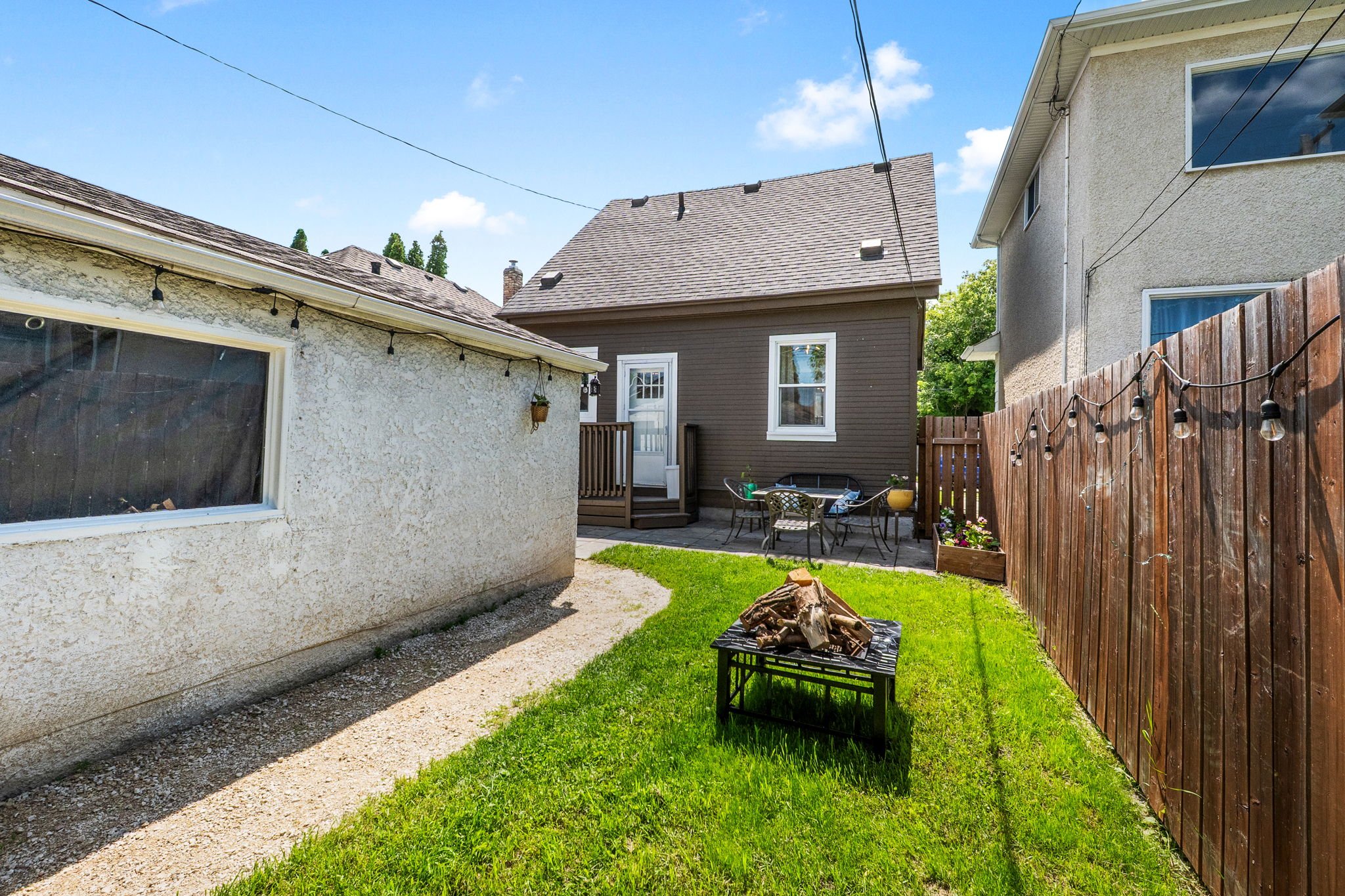 177 Gordon Ave - Exterior-7.jpg