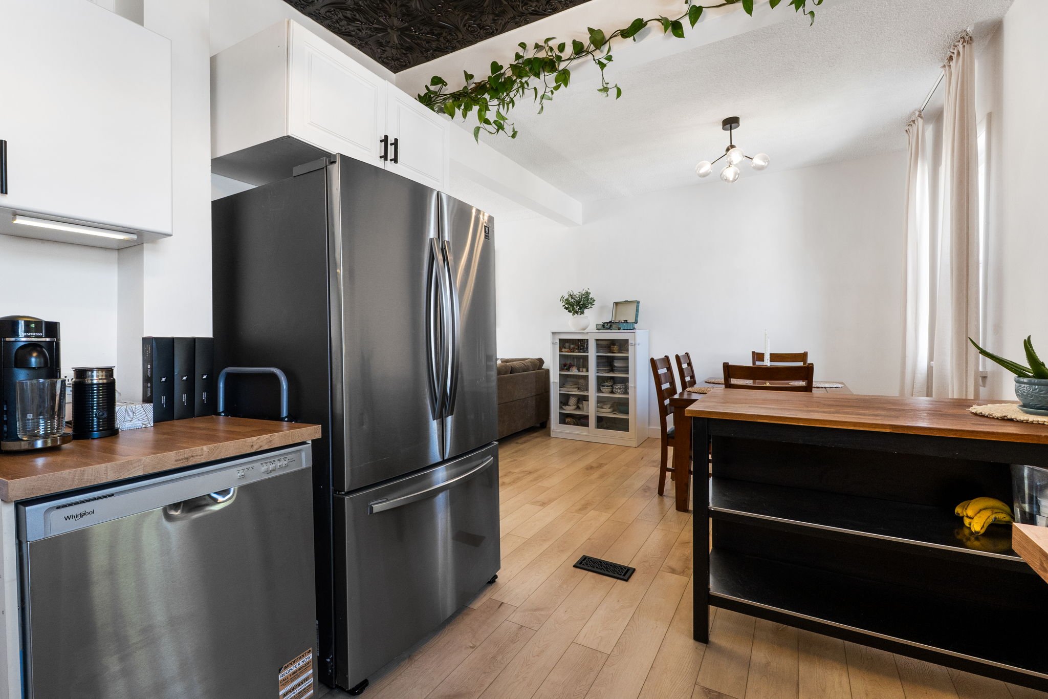 177 Gordon Ave - Interior-12.jpg