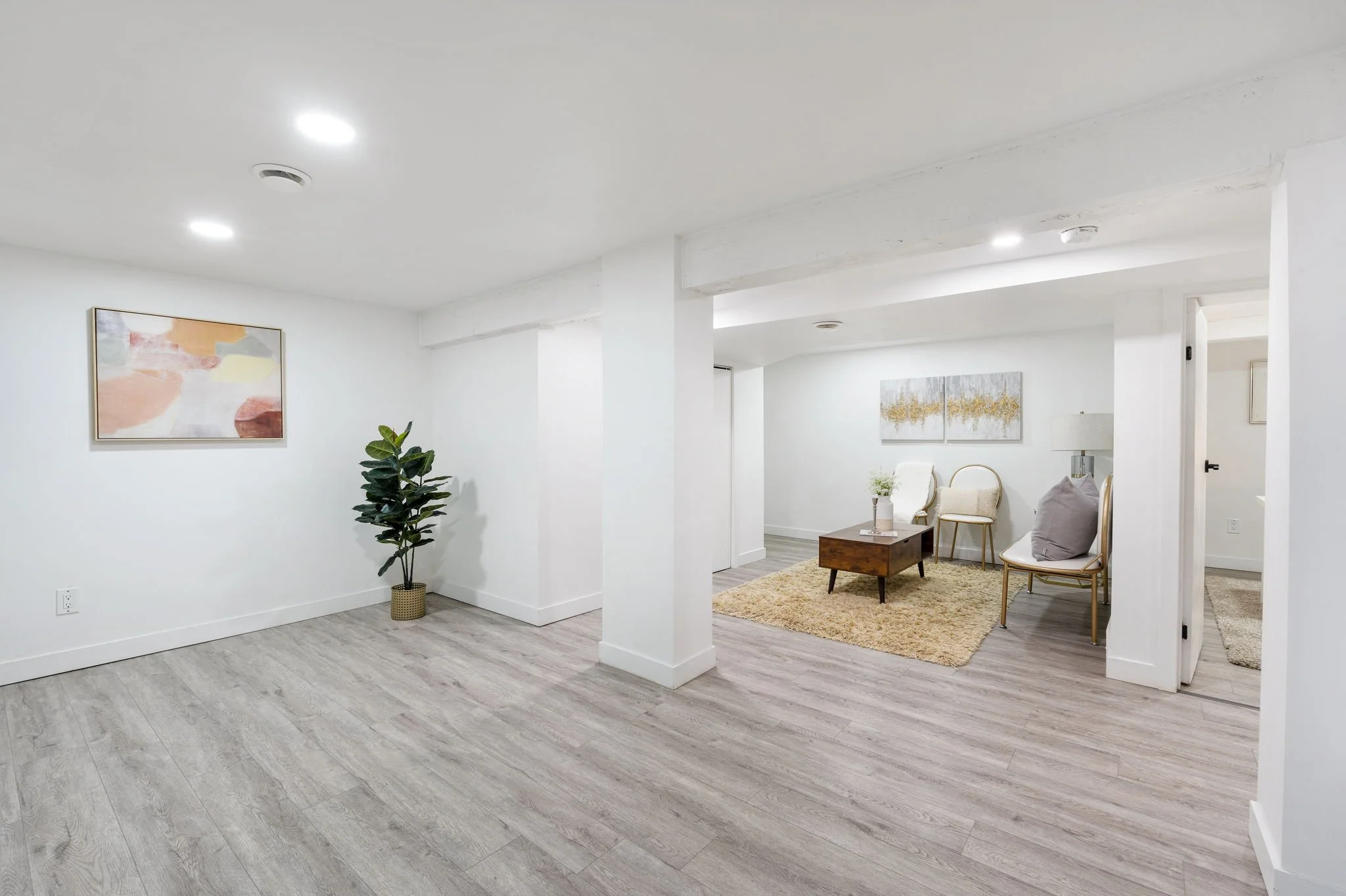 566 Cambridge St - Interior-19.jpg