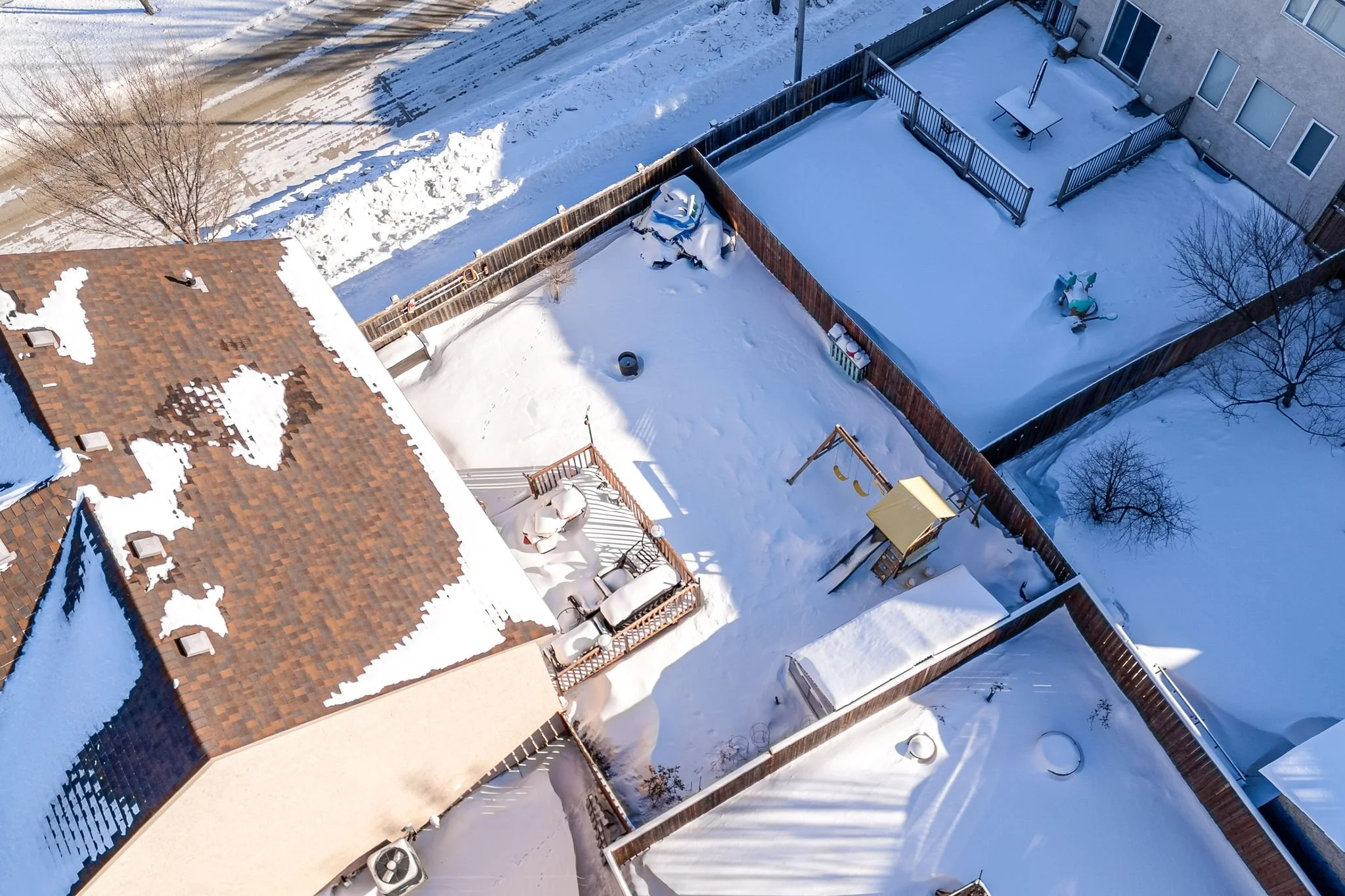 92 Blumm Cres - Exterior-6.jpg