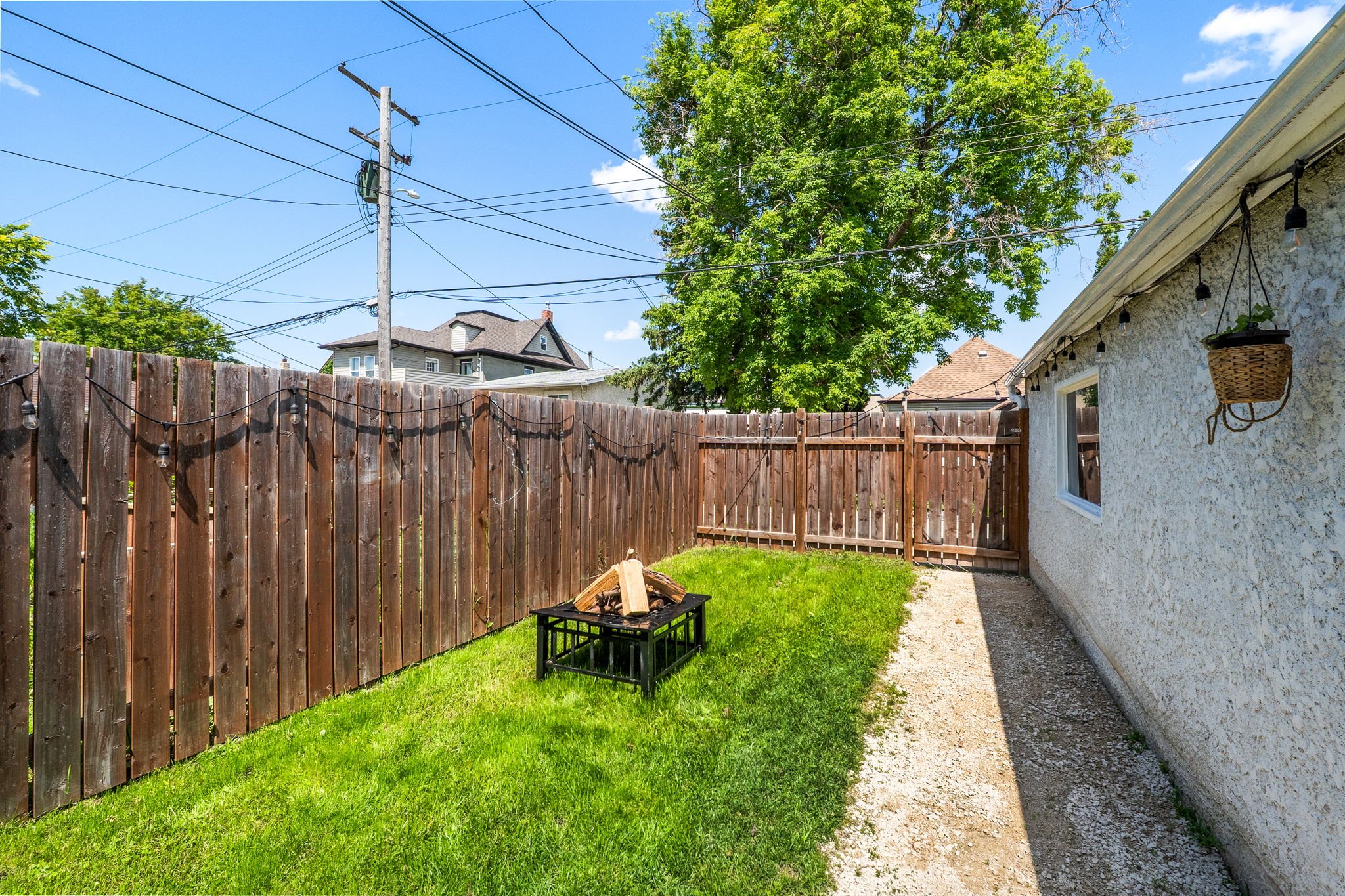 177 Gordon Ave - Exterior-6.jpg