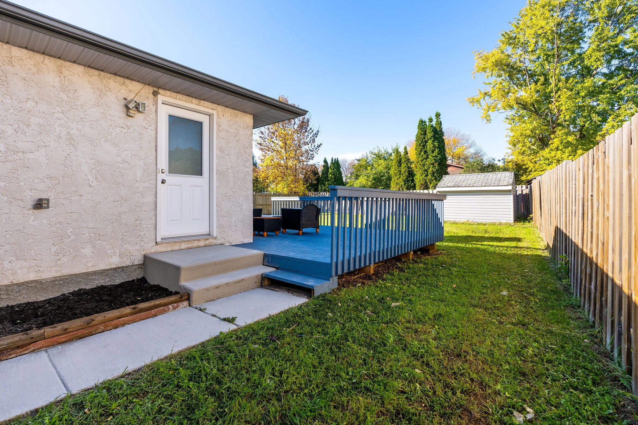 211 Kirkbridge Dr - Exterior-3.jpg