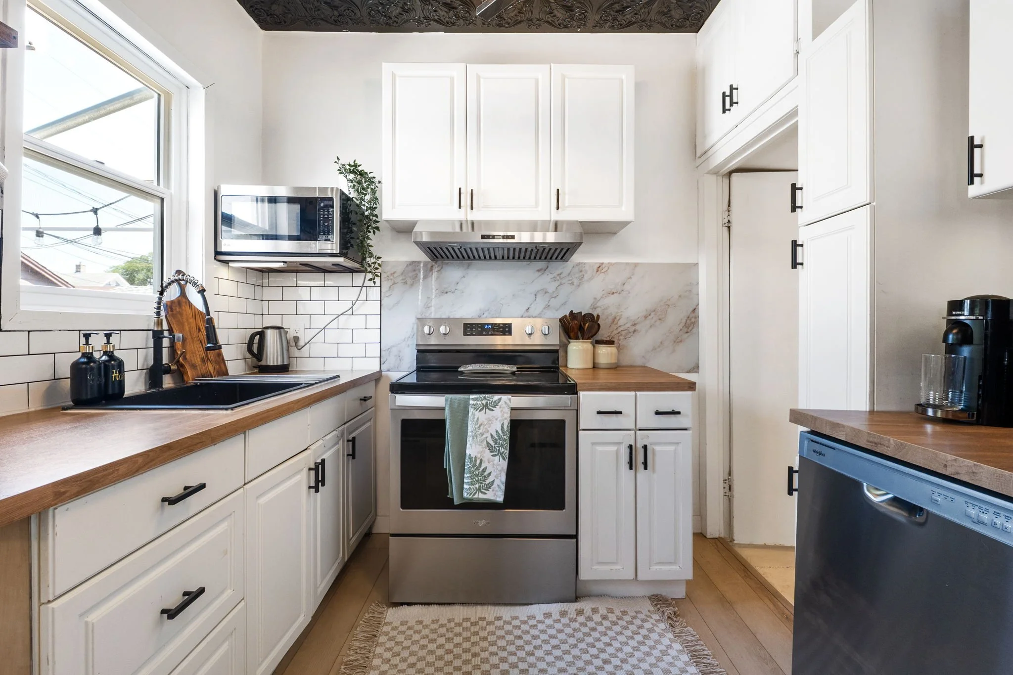 177 Gordon Ave - Interior-9.jpg