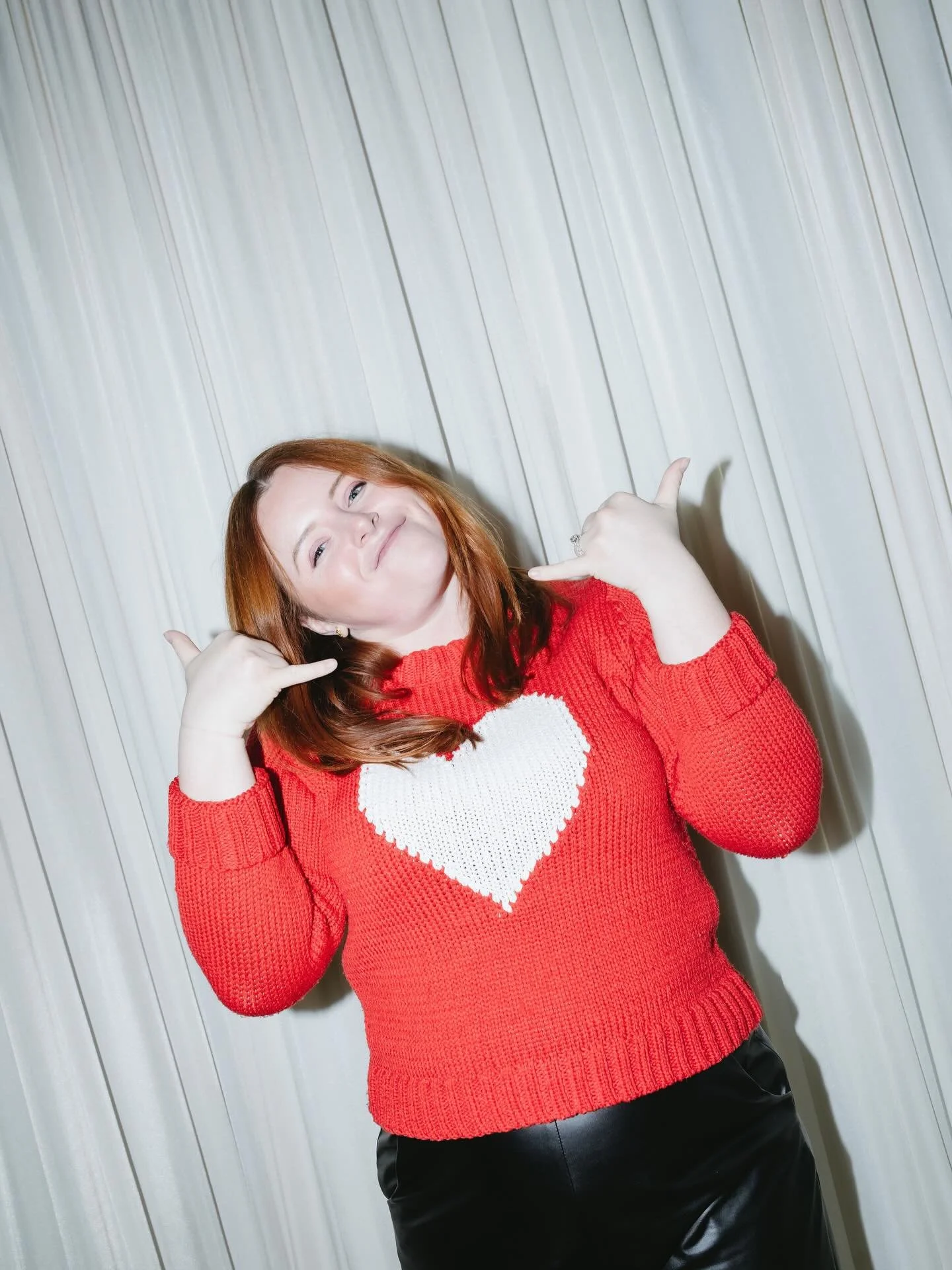 She&rsquo;s cool. 🤘🏻
A little unhinged. ⏩️
But cool. 😎

@jessj__photography