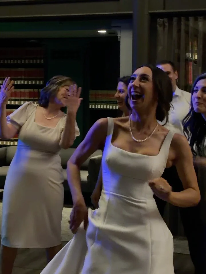 some clips of a dance floor that DID NOT QUIT 💃🏻🕺🏻🪩

what an absolute vibe that was Nora + Joshua&rsquo;s reception at @thelibraryat190 last weekend ✨

(+ yes a good portion of these vids were during &ldquo;Get Low&rdquo; so it was only right to