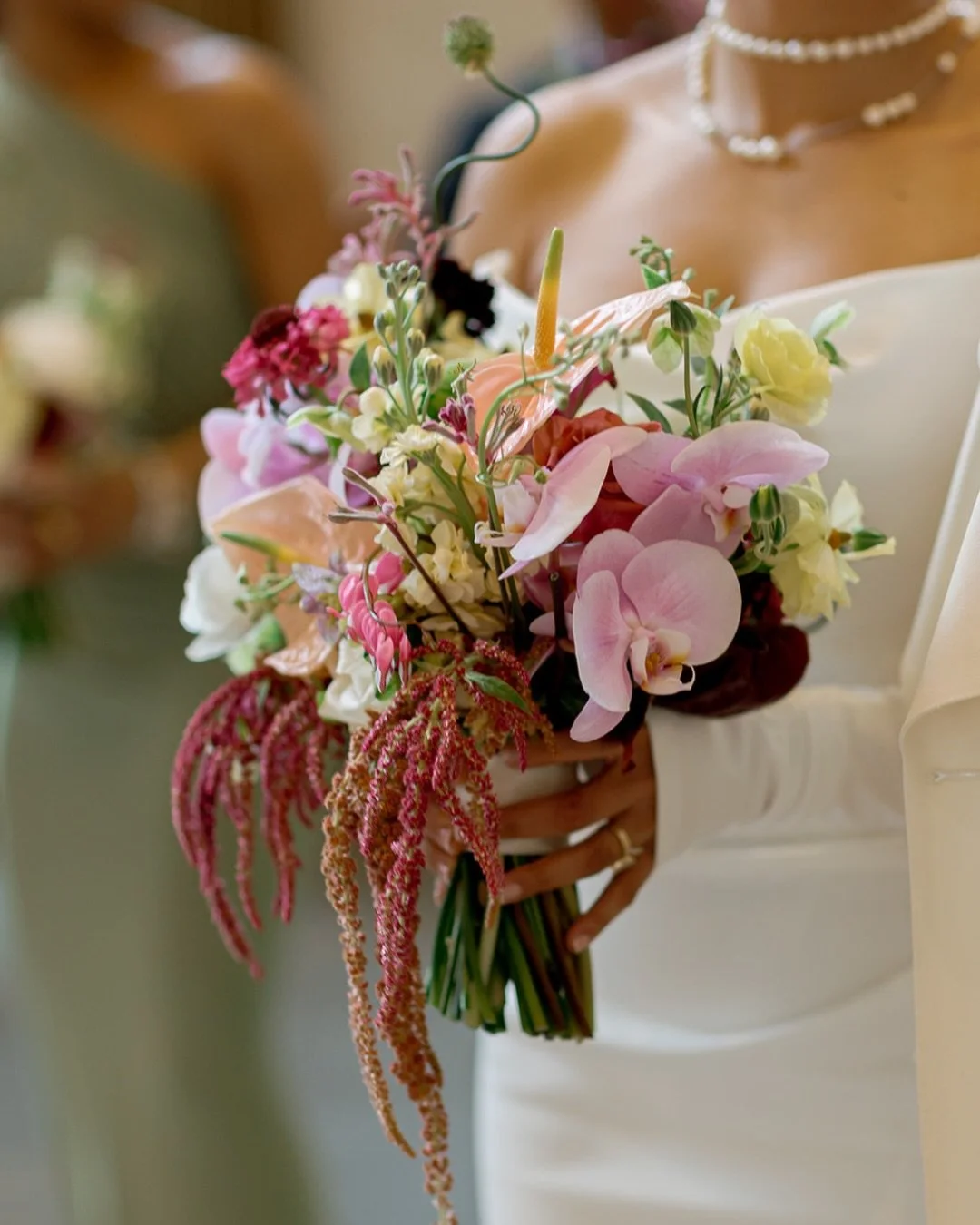 Bijoux + David came to PLAYYYY 🪩

Reptile entertainment, a live band, late night food, and florals that stopped us in our tracks &mdash; this wedding had a personality all its own, and tbh? We were just trying to keep up!! 🐍🎶🌸

This is what happe