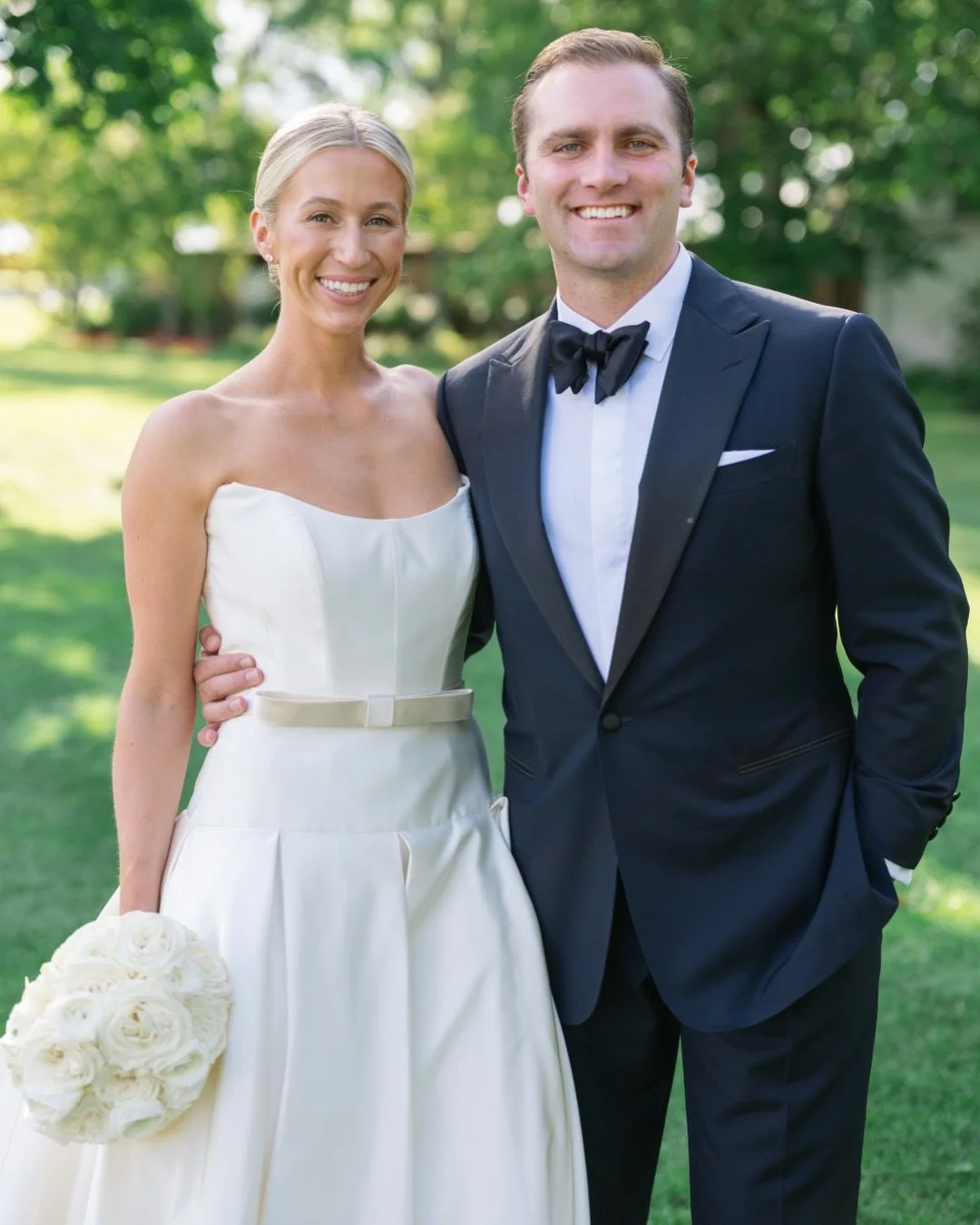 We&rsquo;re back at Knollwood Club this coming weekend, but we could not let today pass without wishing a HAPPY FIRST WEDDING ANNIVERSARY to M + D! 🥂🤍✨

@lipps_like_suguh + @22classy, we hope you&rsquo;ve enjoyed your first year of marriage just as
