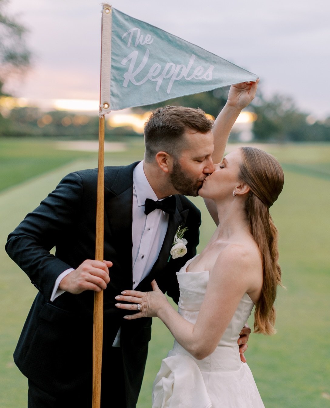 A year ago today, Jackie and Ben got married at Knollwood Club (one of our favorite venues to work at)!

Their day was full of love and laughter from start to finish, exactly the kind of celebration we live for 🤭

Happy first anniversary, Jackie and
