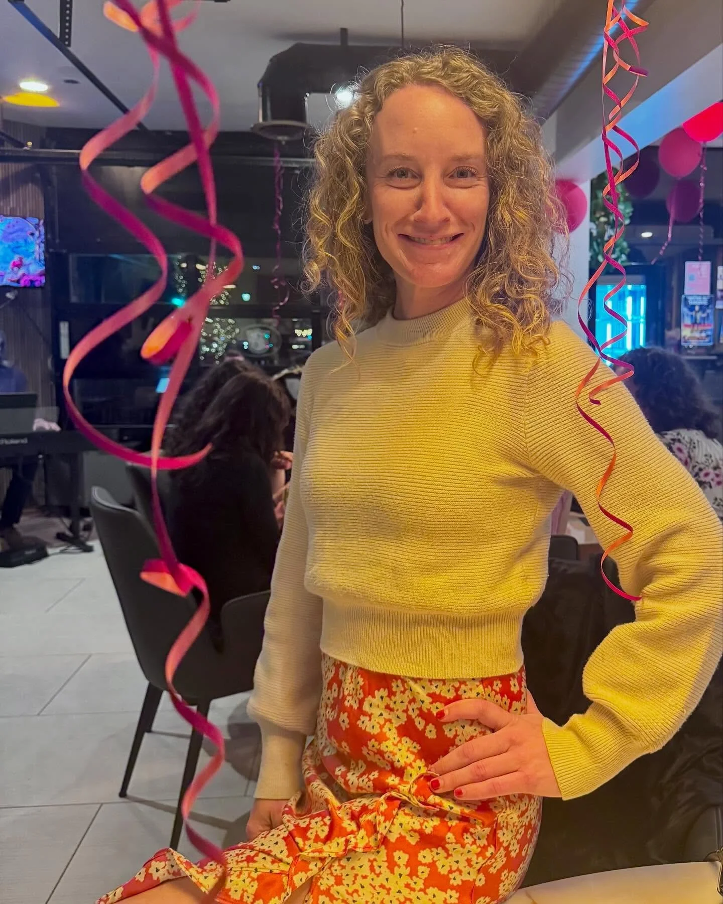 Proof I wear skirts sometimes! Had a great time hanging with some fave valentines friends @thebestcoffeelounge