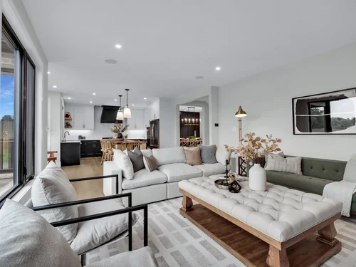 Custom staged space tailored to a build's architecture