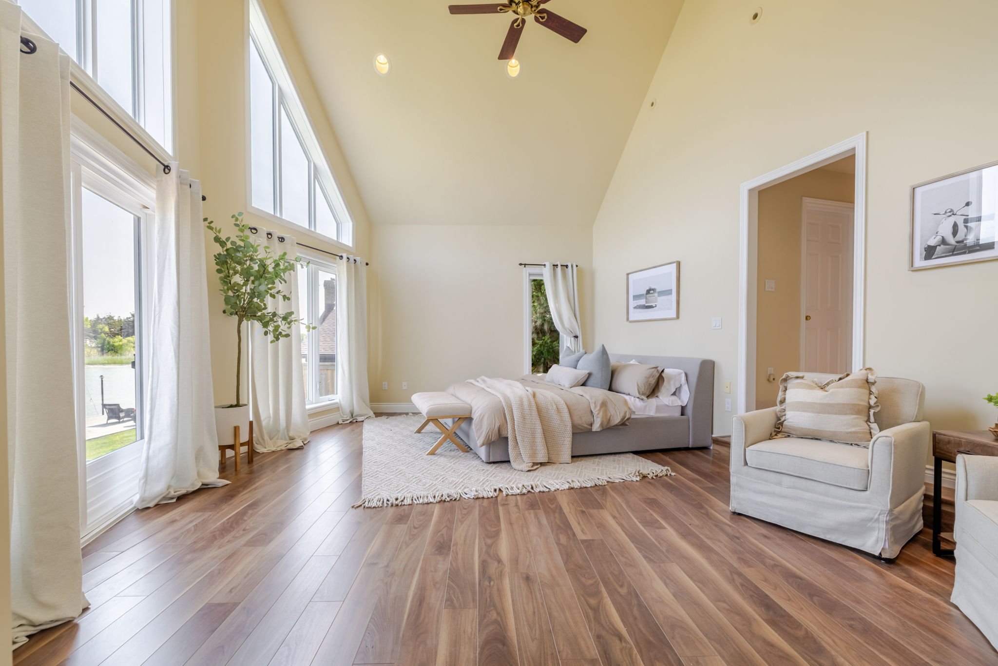 15-15 7474 Riverside Dr.jpg