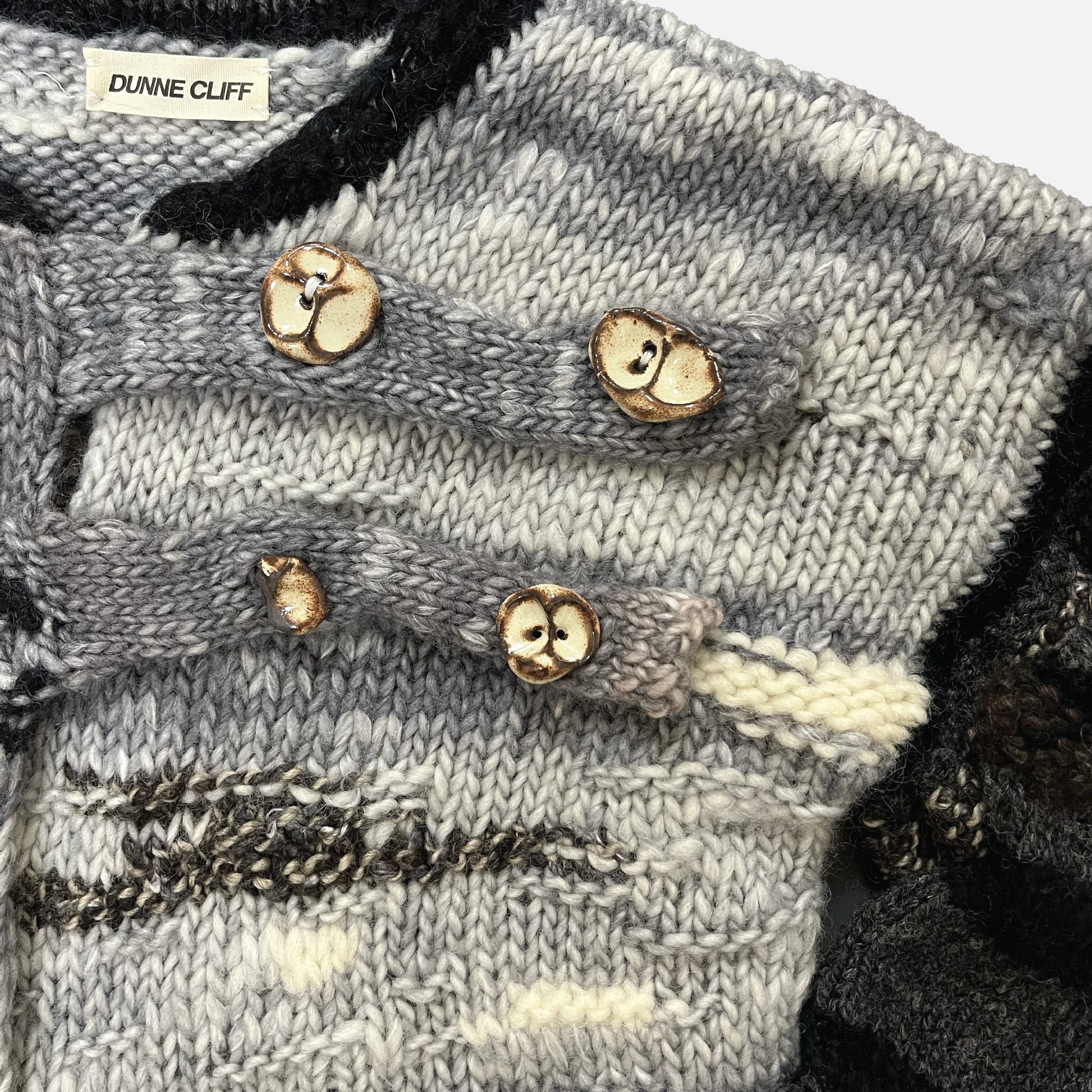 gry vest 03.png
