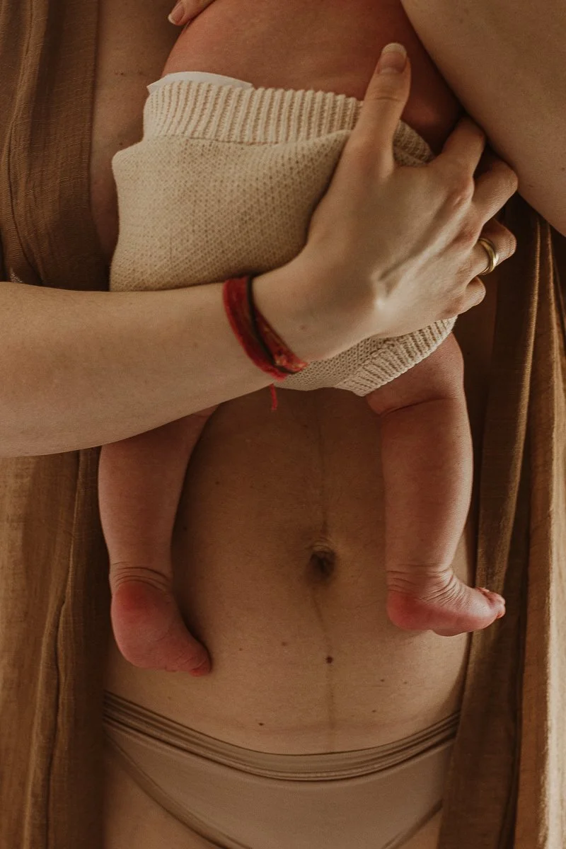 Motherhood photographer in London 