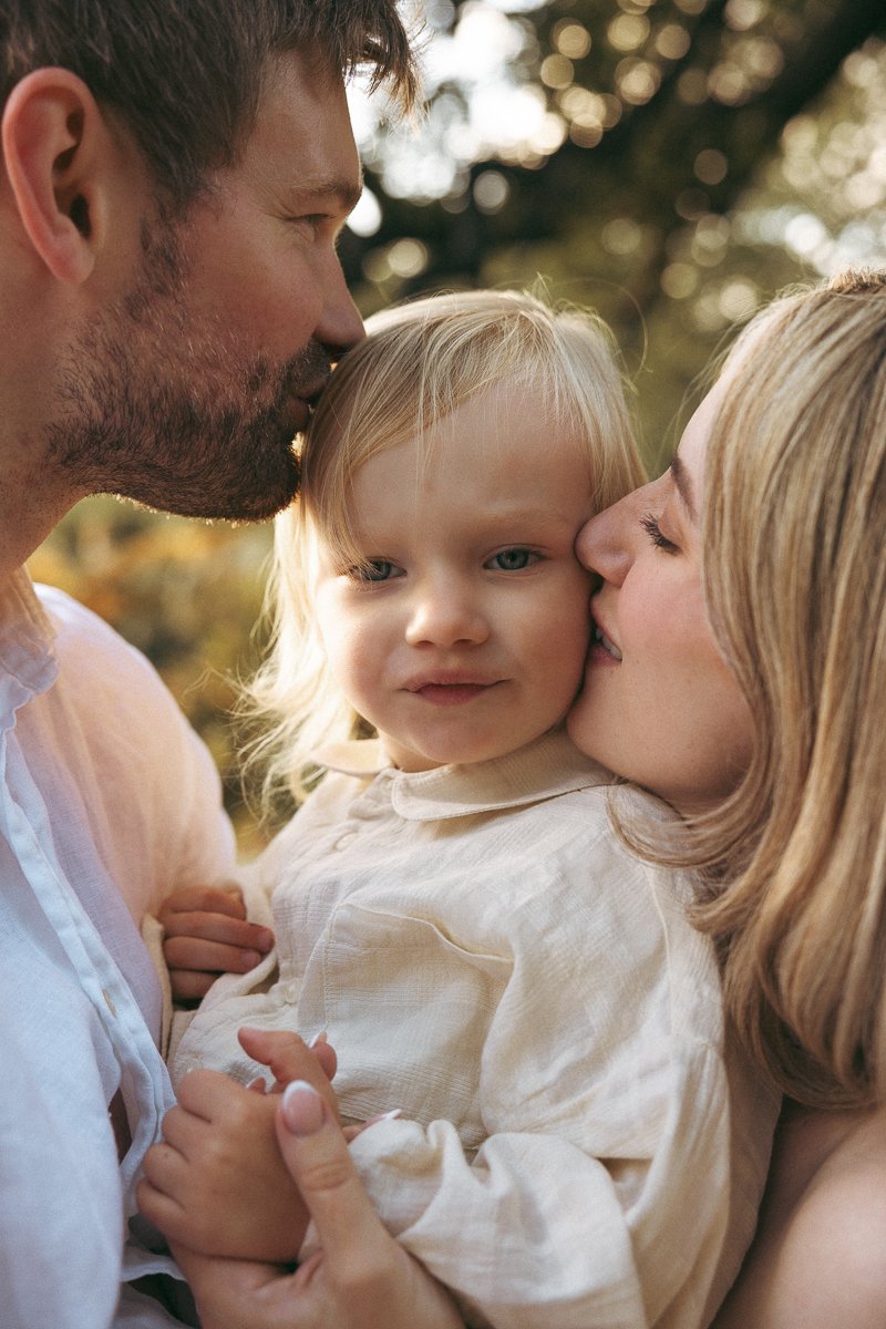 Pregnancy photo shoot outdoors London-23.jpg