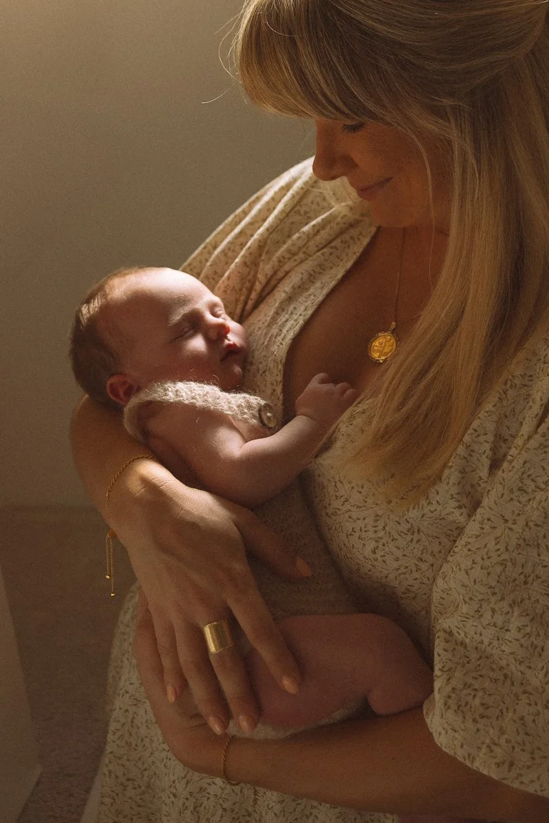 Newborn photoshoot at home Teddington-20.jpg