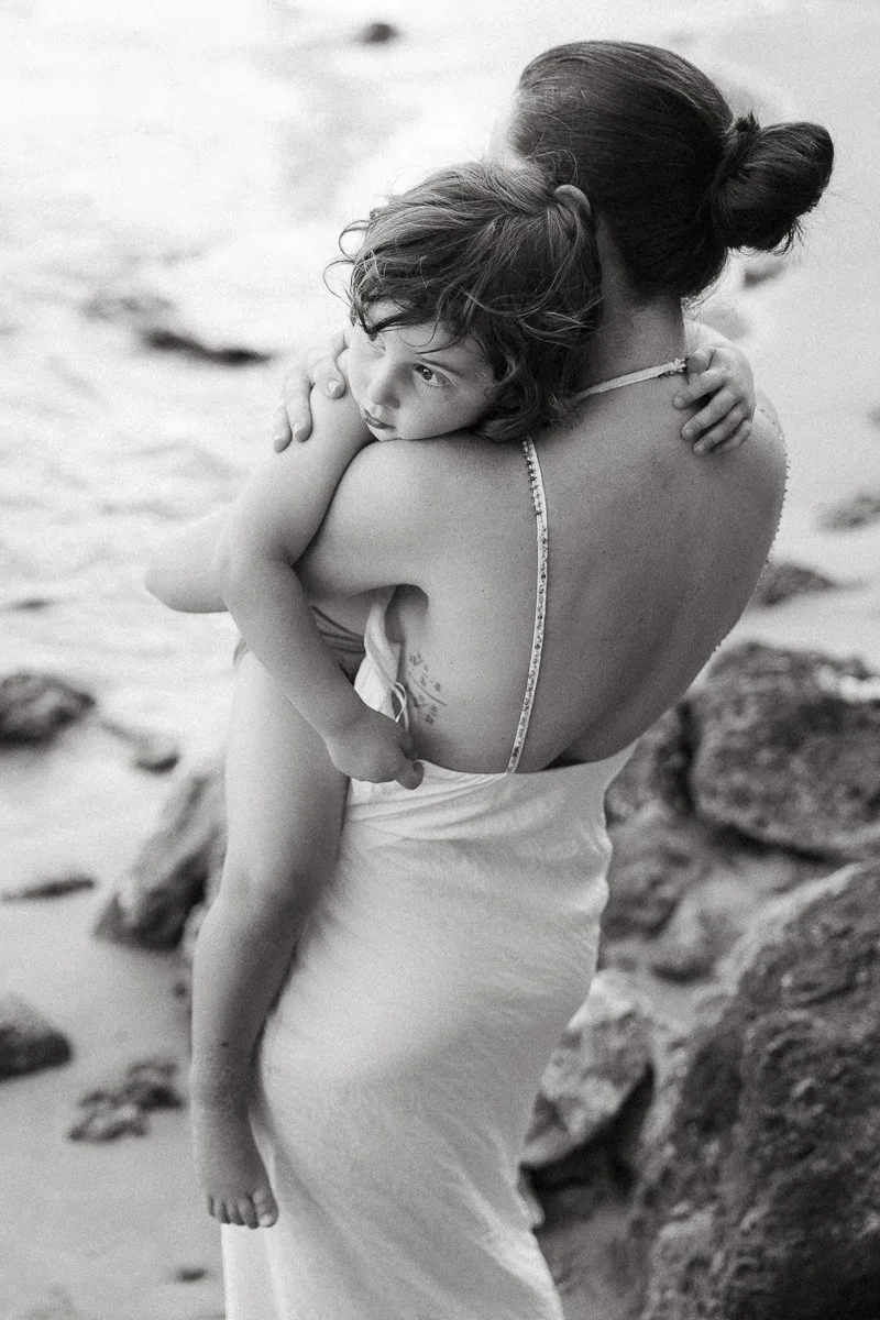 Editorial motherhood photography-17.jpg