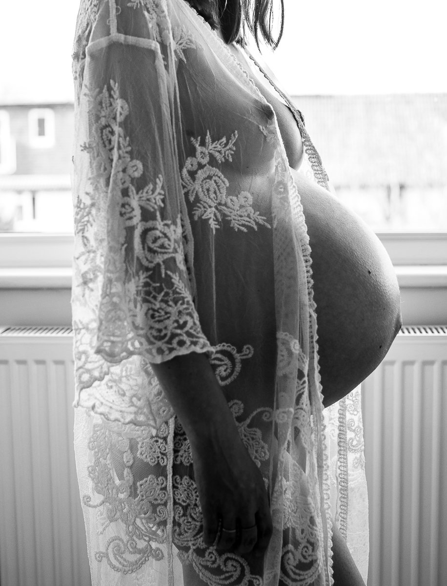 London maternity photographer.jpg
